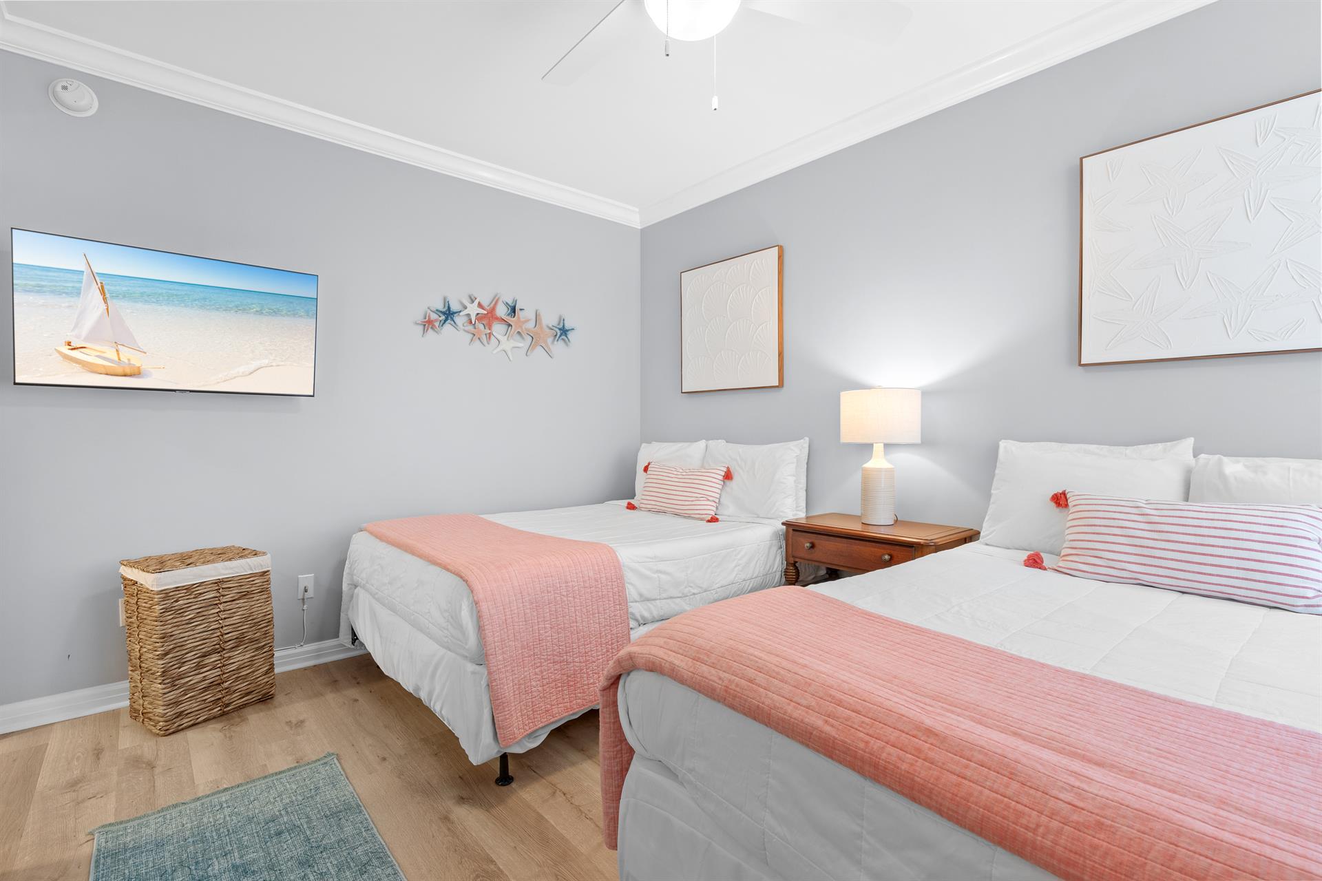 Guest Bedroom 2 Double Beds