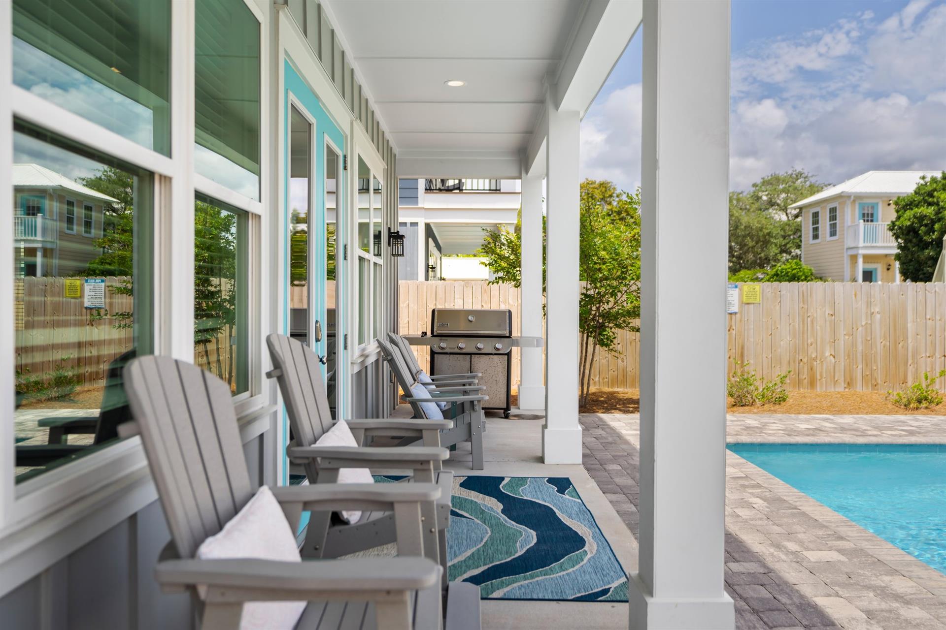 Pool Side Covered Seating with Natural Gas Grill