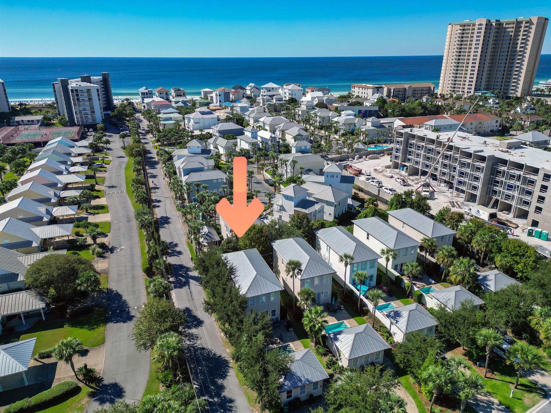 Birds eye view of house and path to beach access