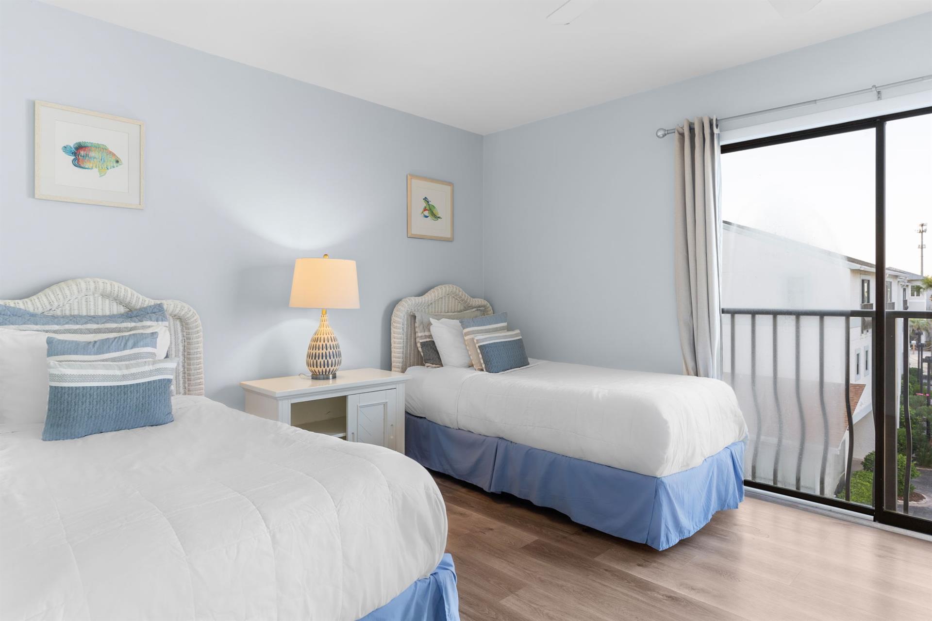 Bedroom 2 on 3rd Fl with 2 Twin Beds and Pool View