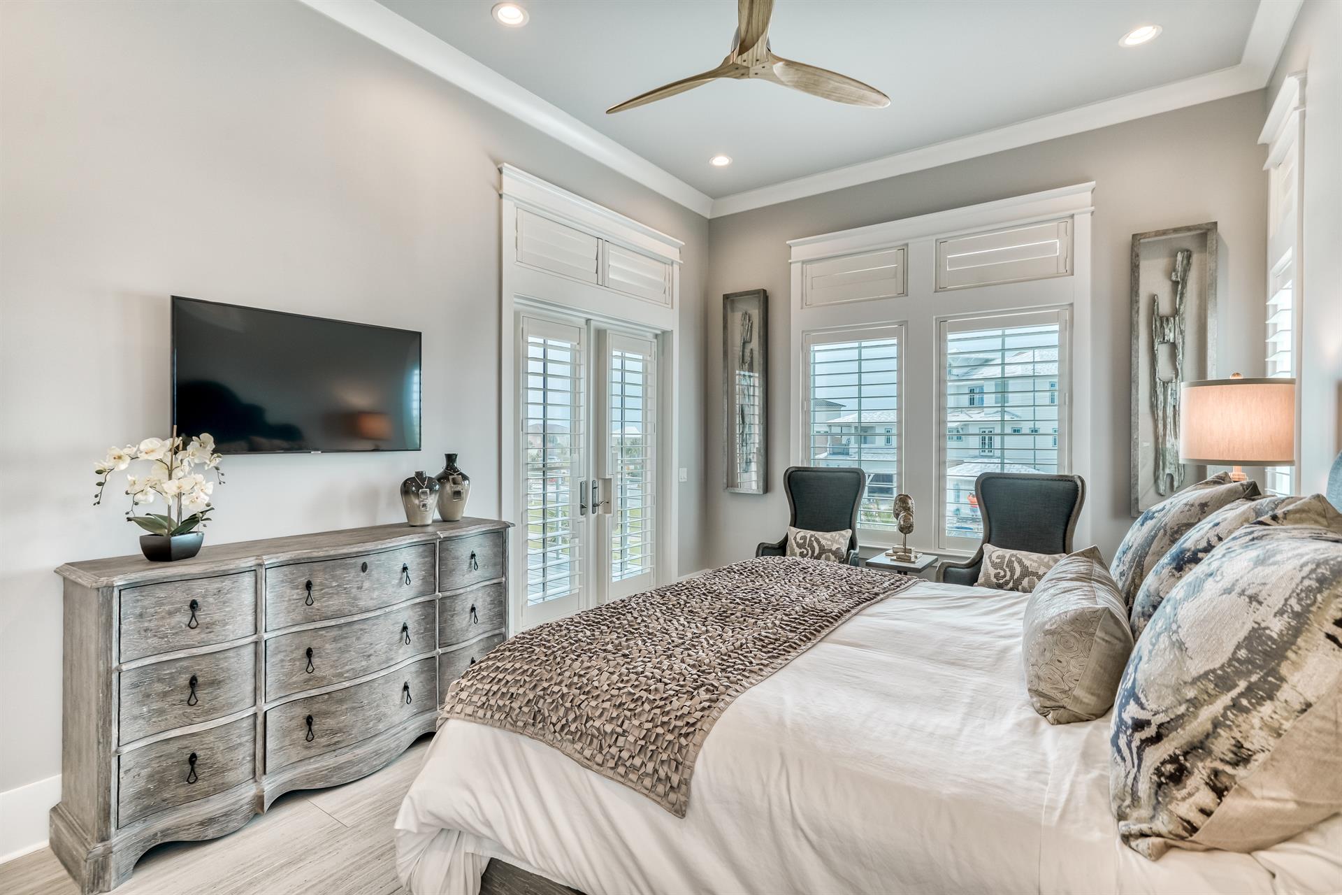 Second floor King bedroom off of the living area.