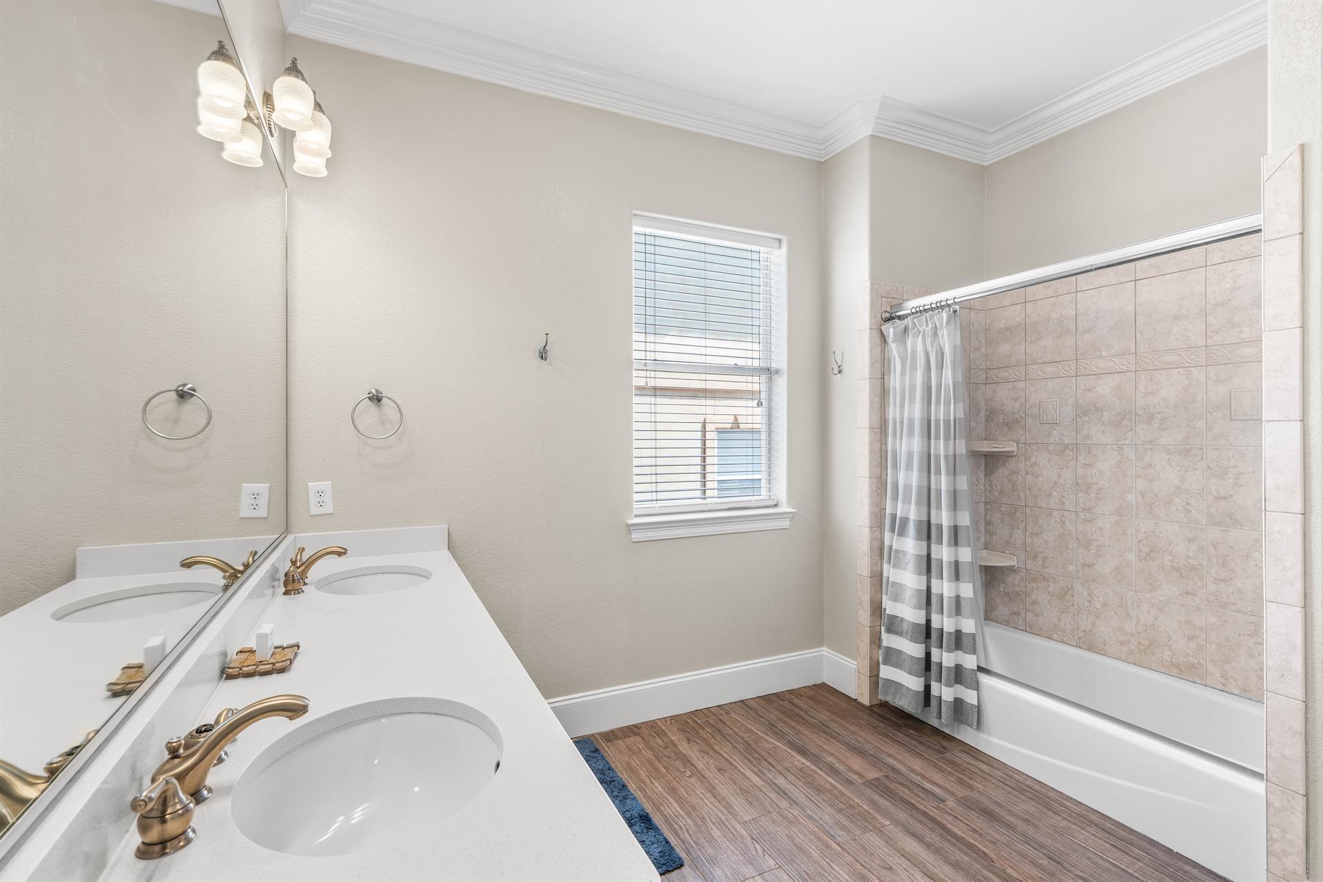 Private Bathroom with ShowerTub Combo