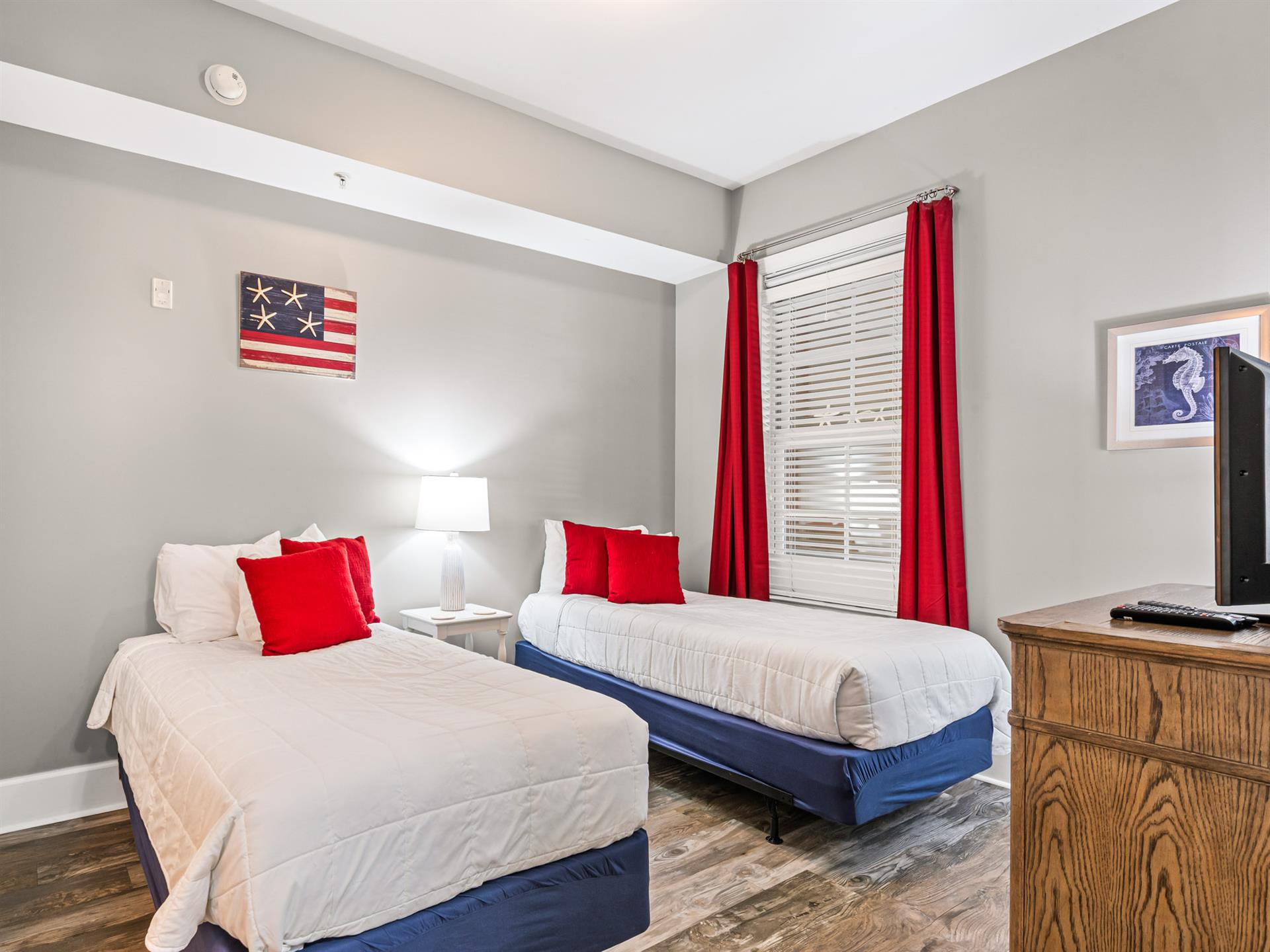 Bedroom 3 with Twin Beds