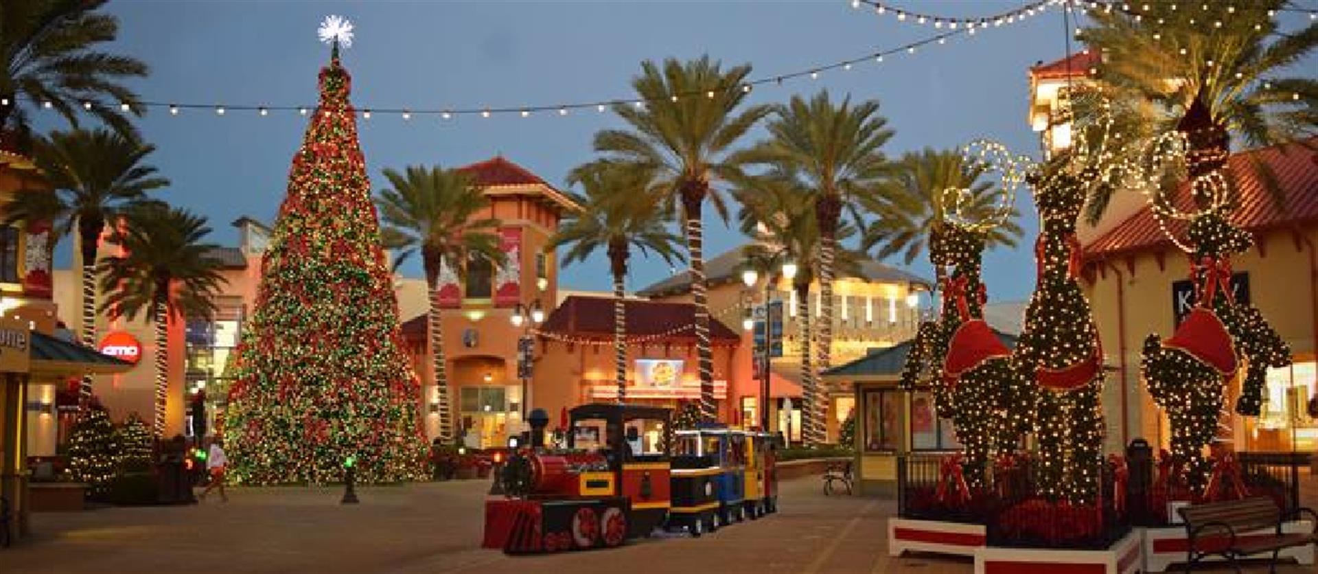 Destin Christmas Lights 2022 Santa's Arrival & Tree Lighting At Destin Commons