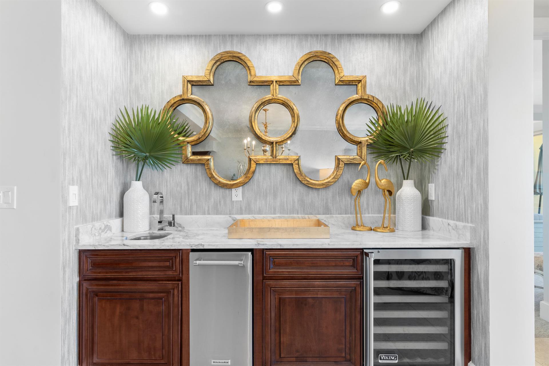 Wet Bar on 1st Floor off Dining Area