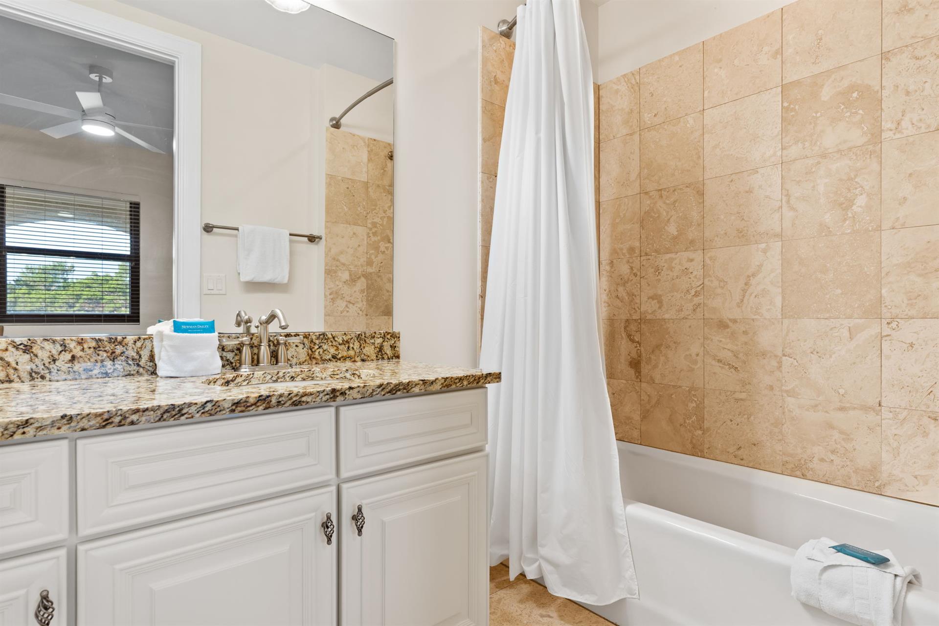 Bathroom 4 on 1st Floor with Tub Shower Mix