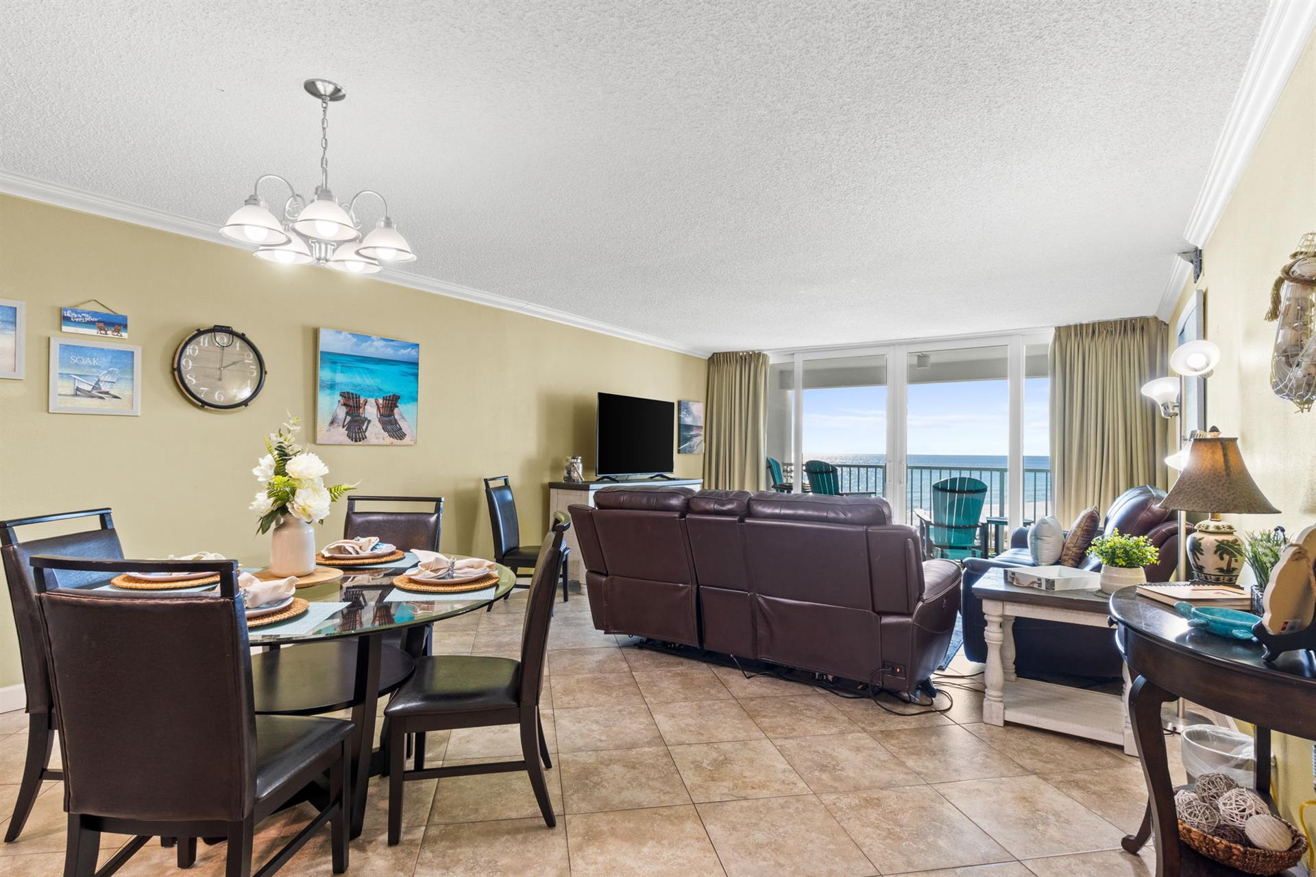 Dining room to Living Room