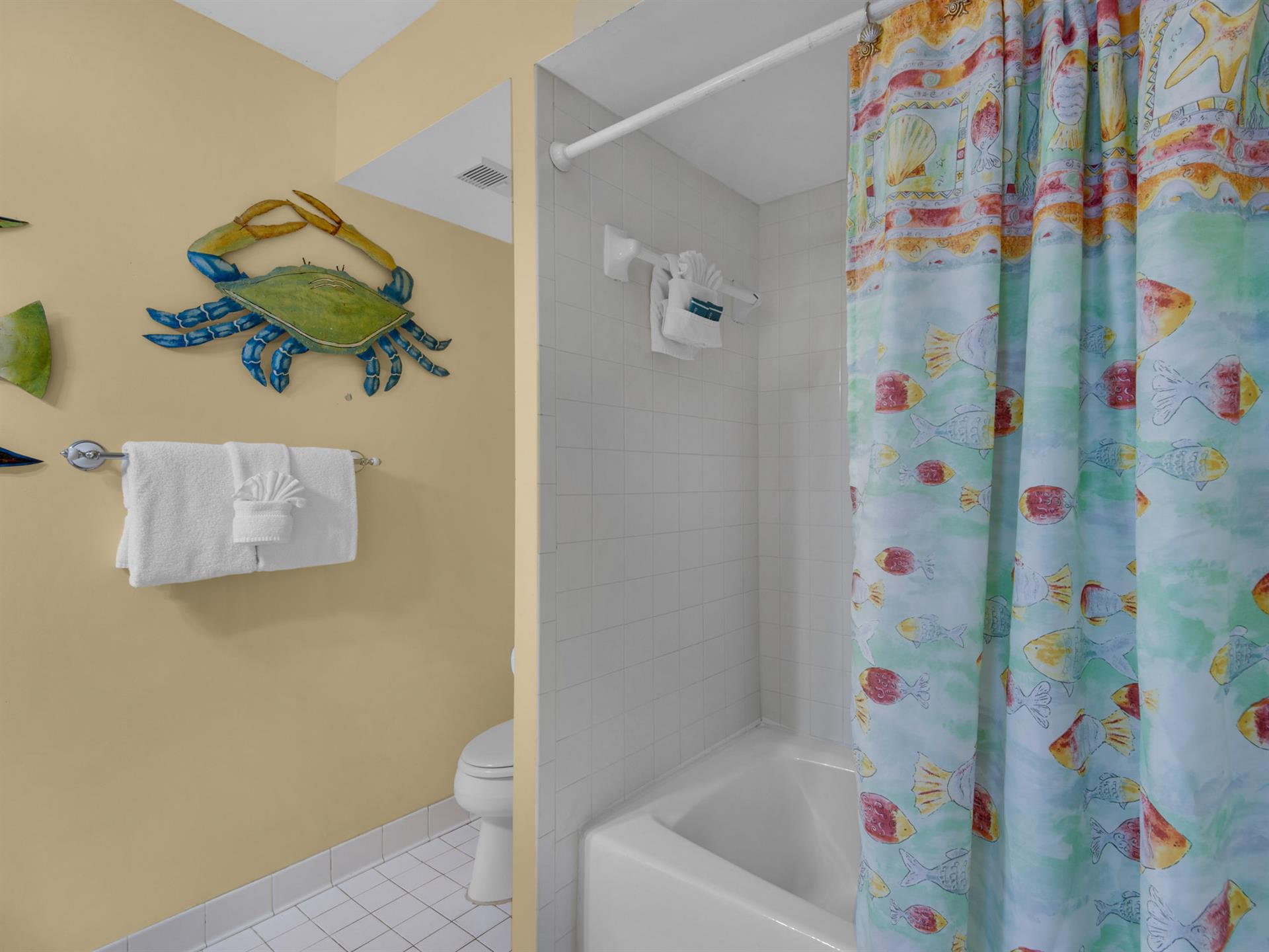 Tub Shower Combo in Guest Bathroom