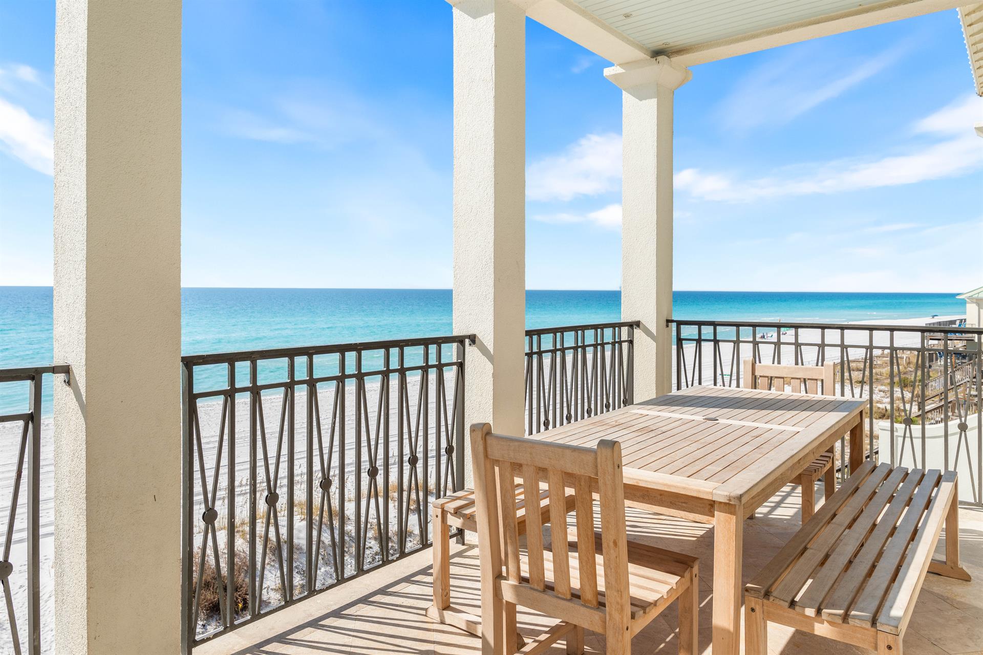 Gulf Front Second Floor Covered Dining for 8.