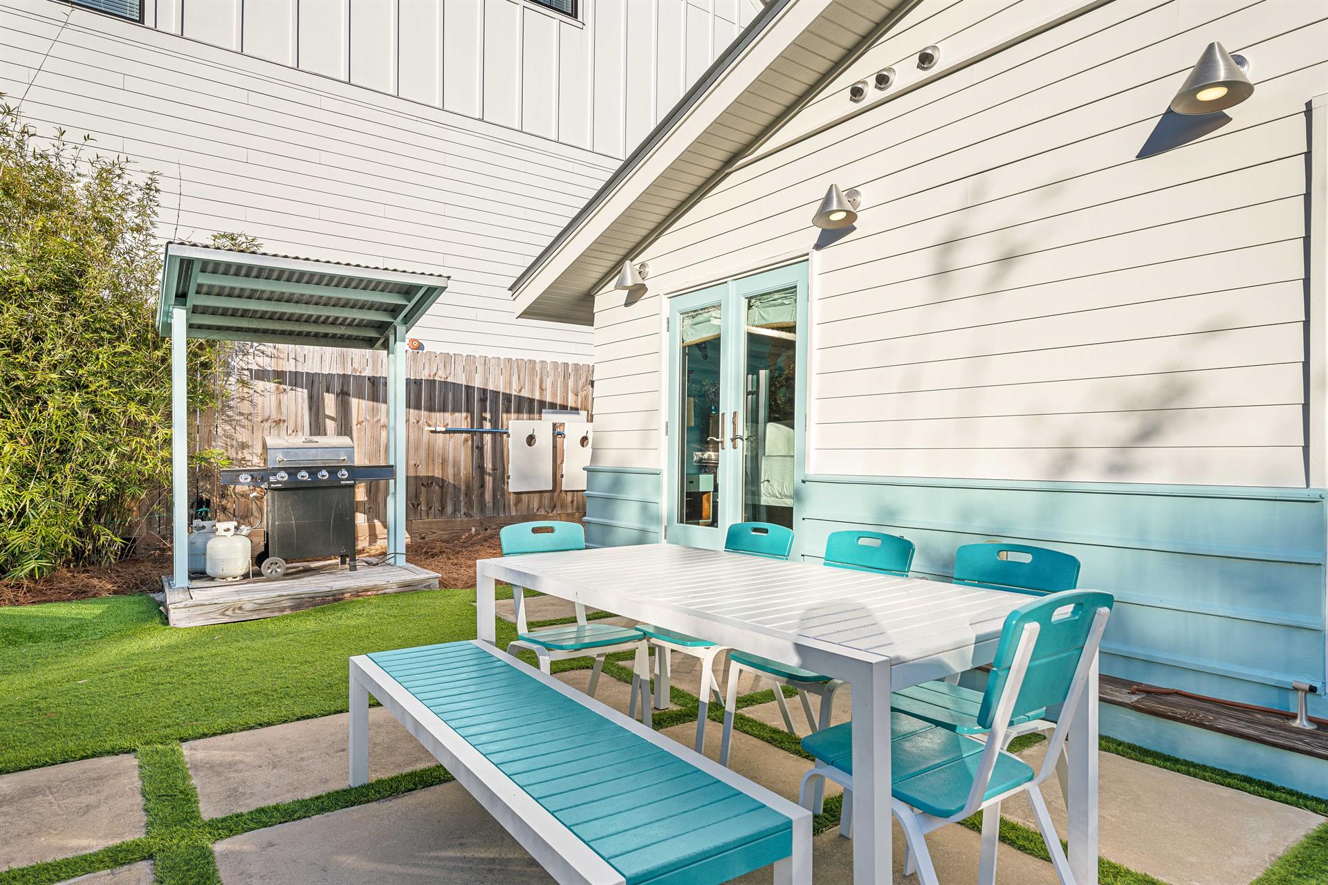 Covered Grilling and Dining for 9 Right by the Pool