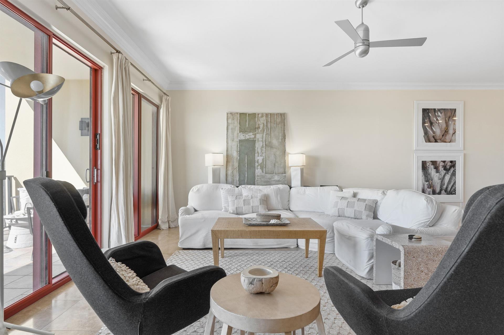 Living Area with Swivel Chairs