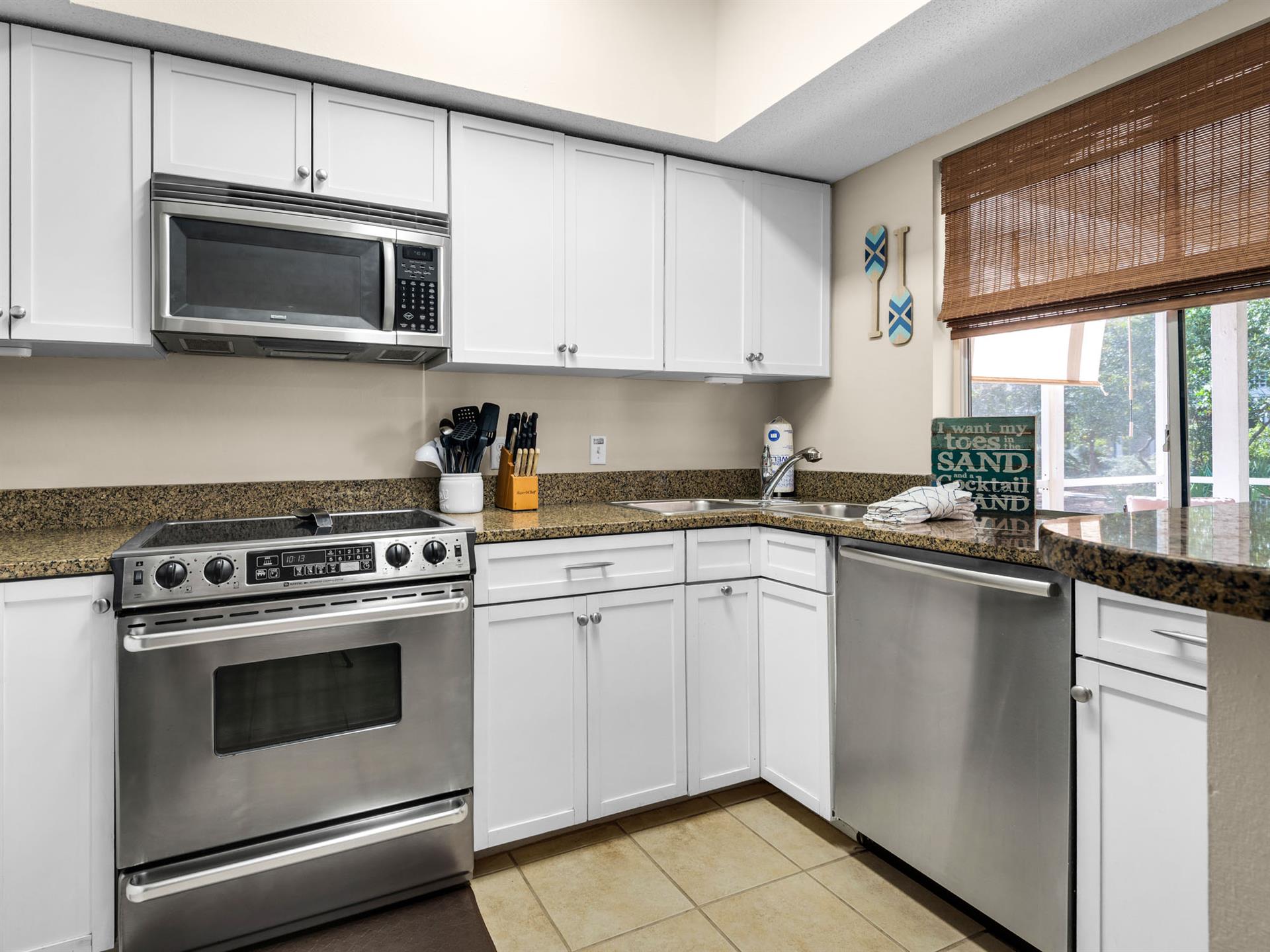 Fully equipped kitchen