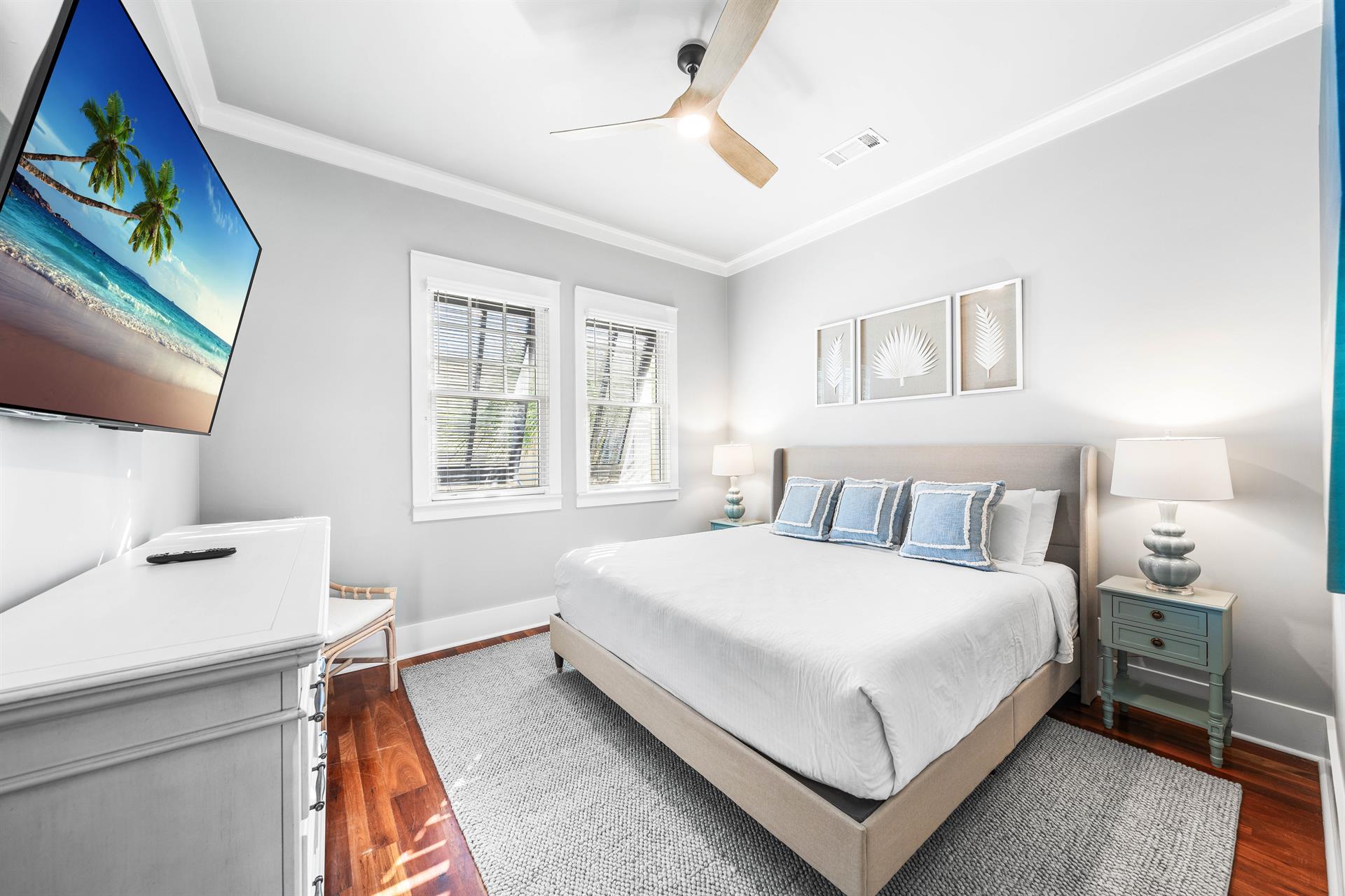 3rd Floor King Bedroom with Private Bathroom