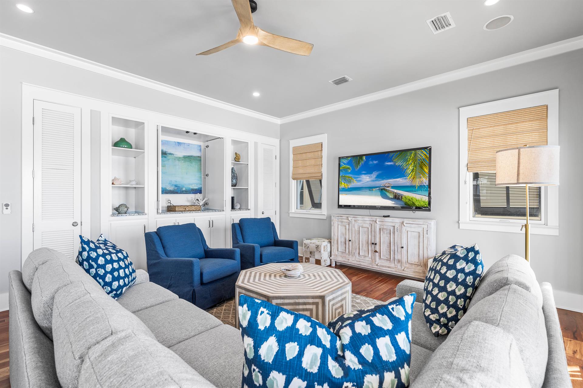 2nd Floor Living Room