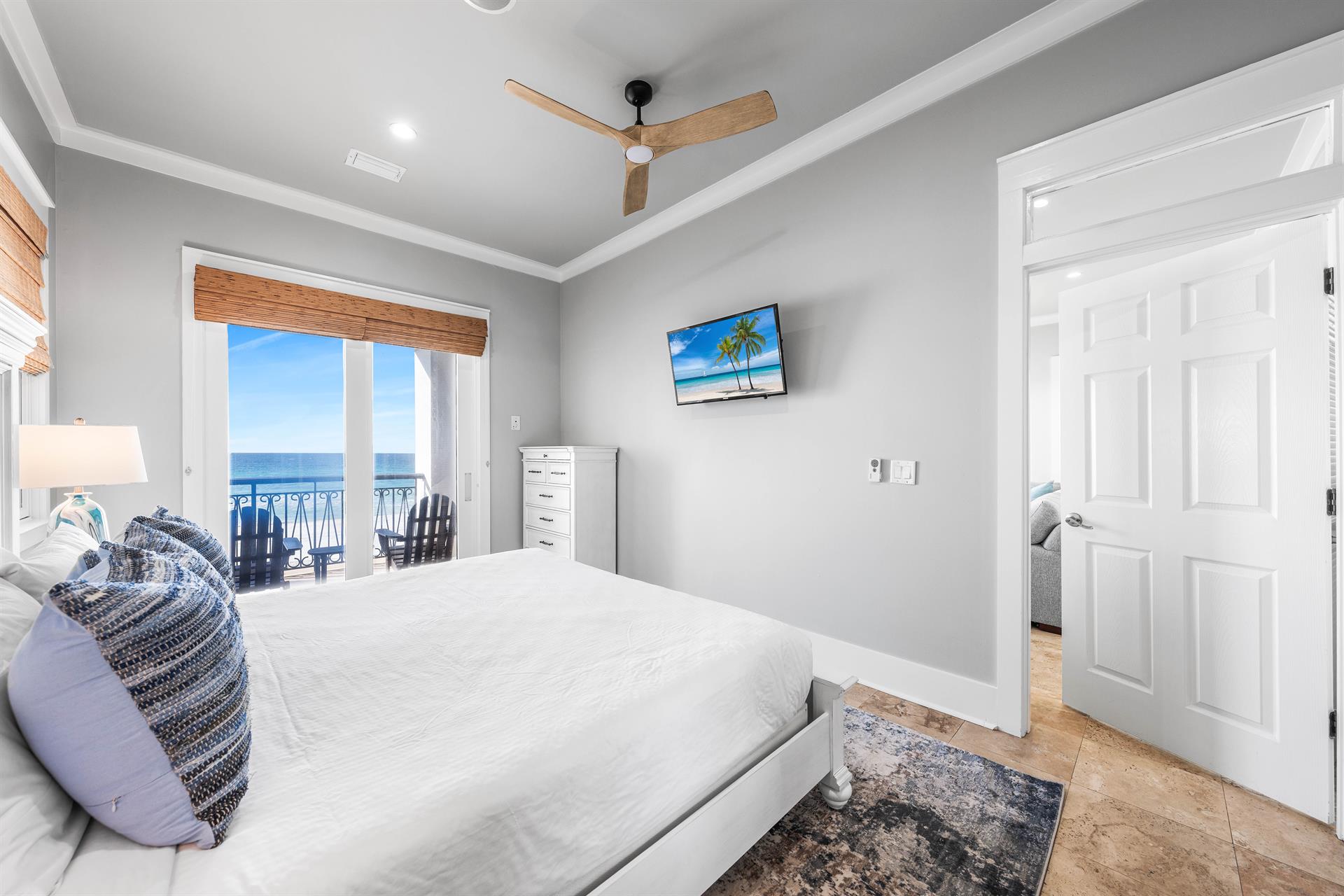 1st Floor King Bedroom with Private Bathroom