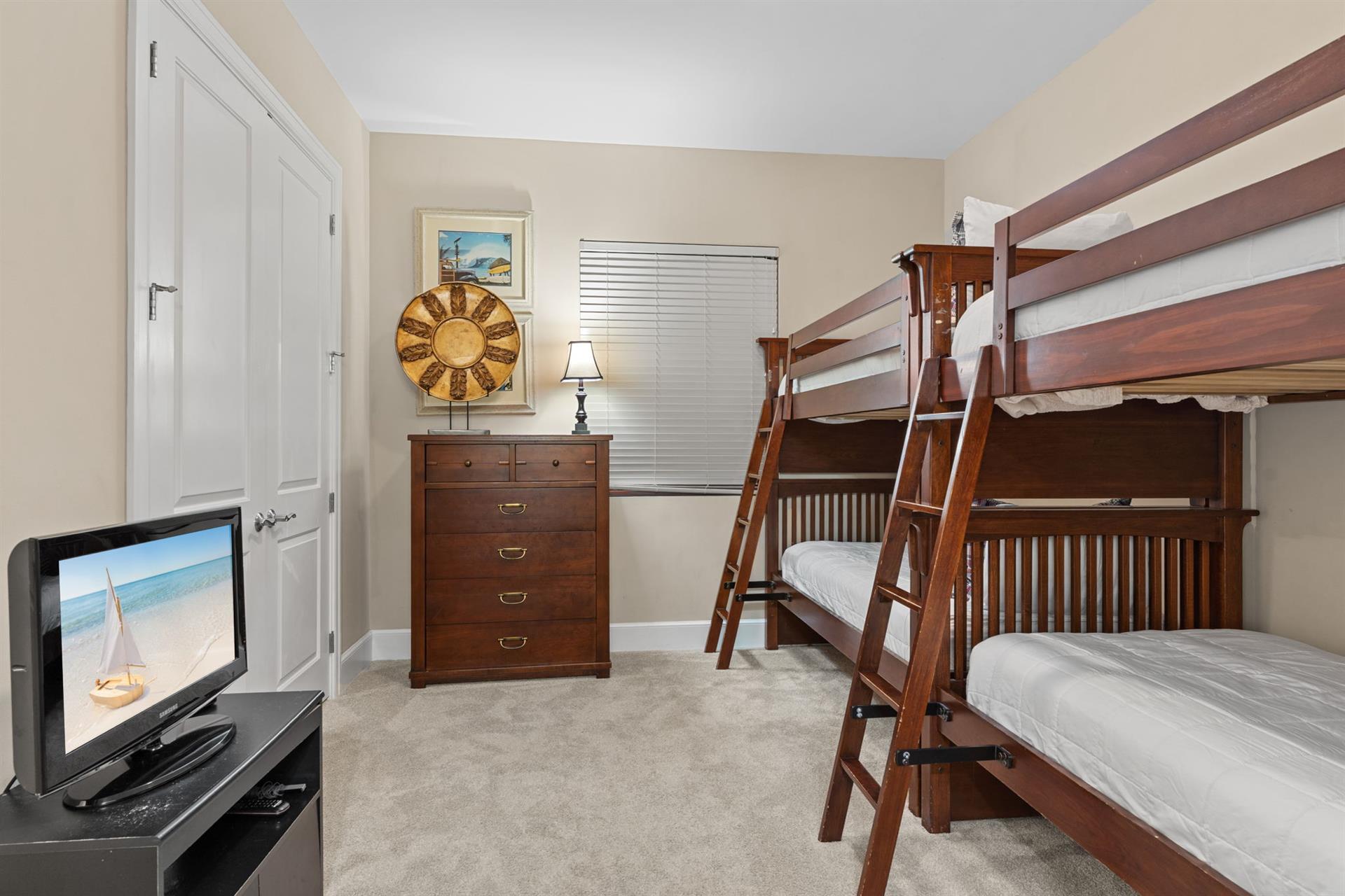 Bedroom 3 with 2 Twin Bunk Beds and Flat Screen TV