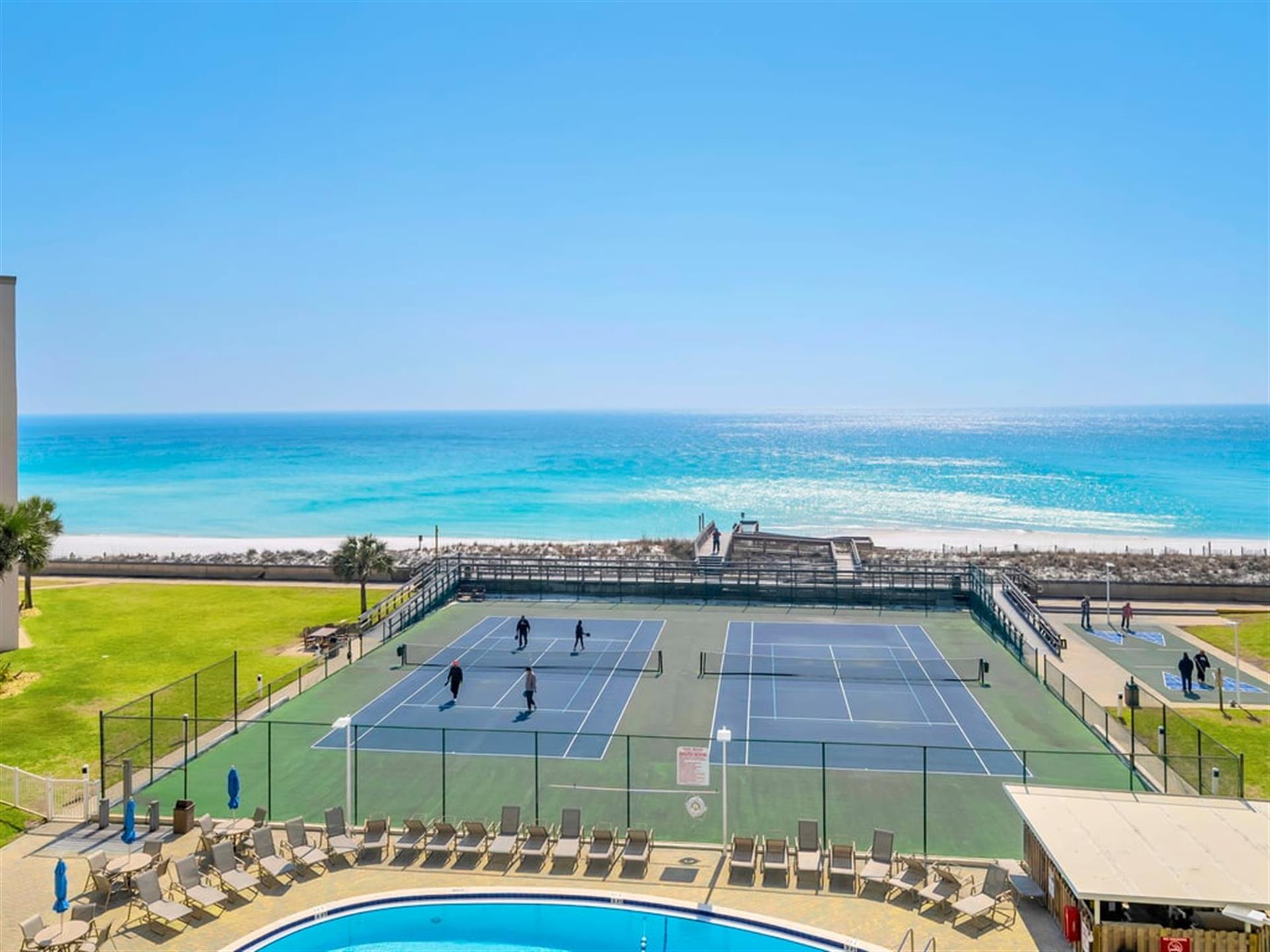 Beautiful Gulf Views from Balcony