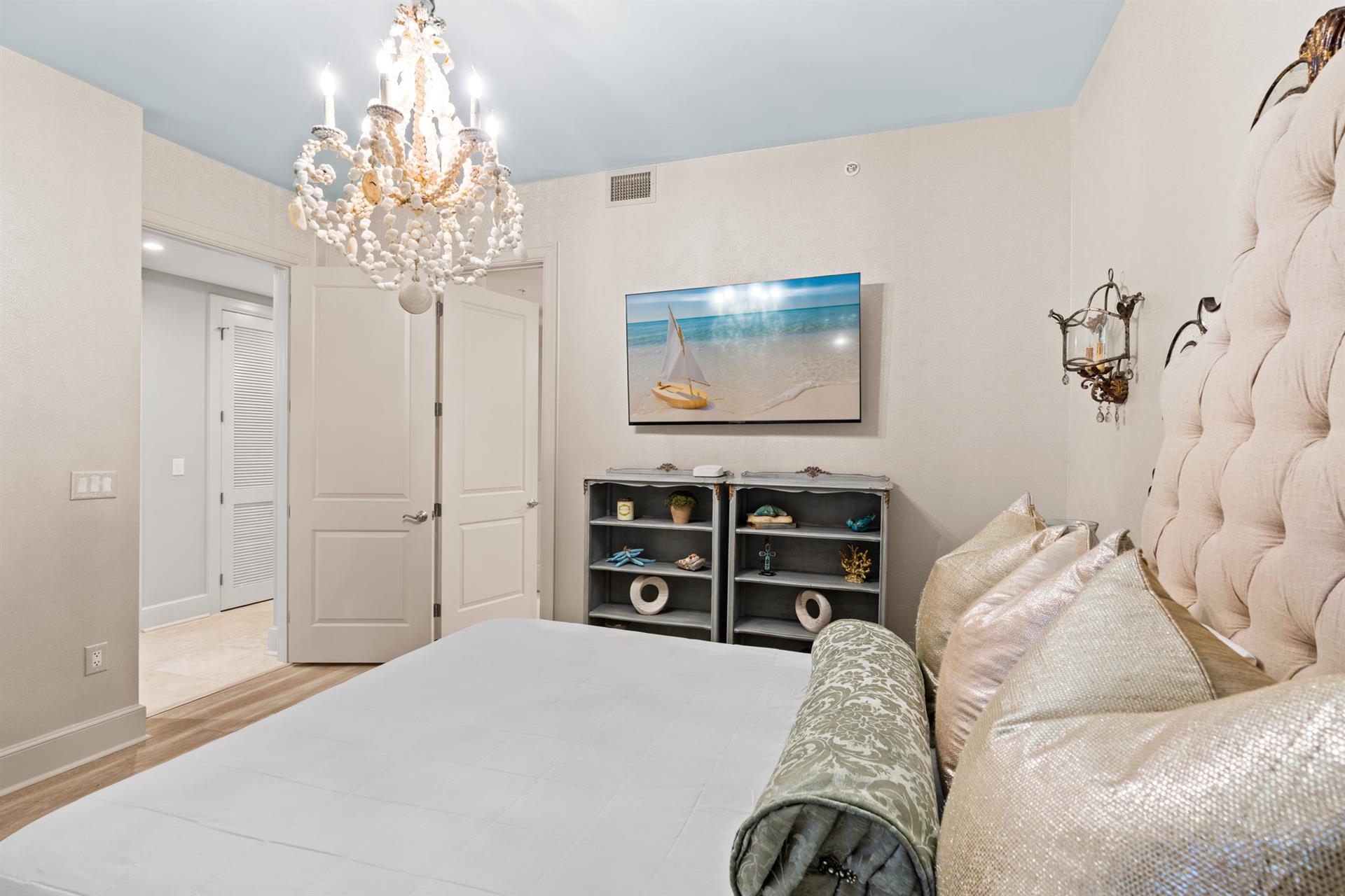 Bedroom 3 with Queen Bed and Flat Screen TV