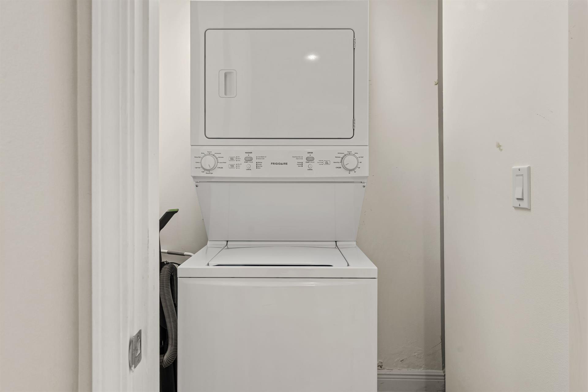Your own washer and dryer make packing light a breeze—fresh, clean clothes whenever you need them during your stay.