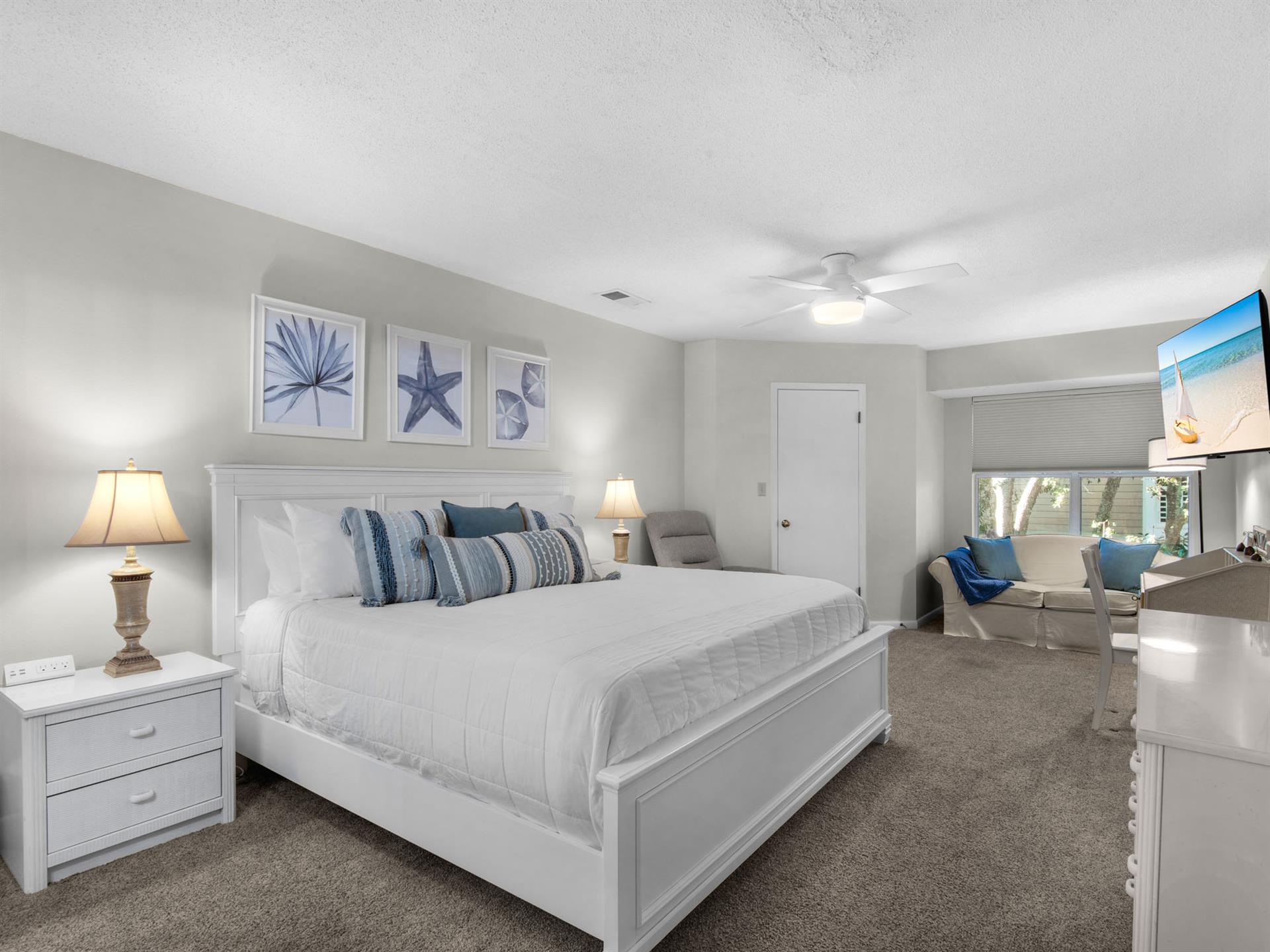 King Bed in Bedroom 1