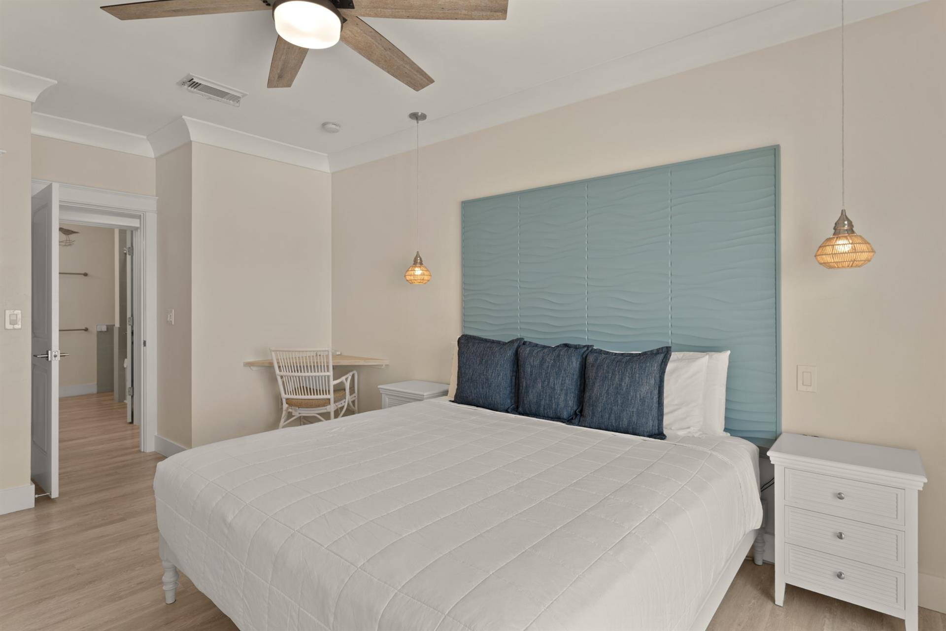 Bedroom 1 has en suite bathroom