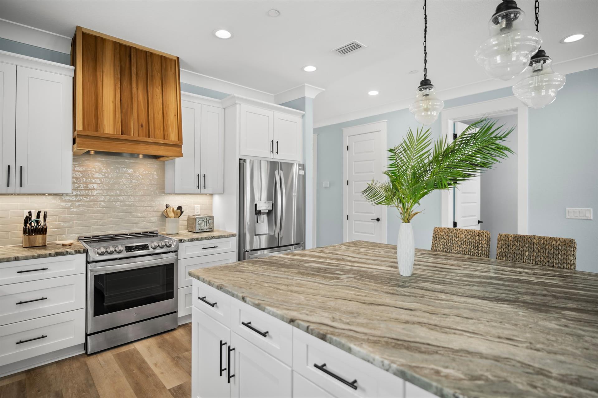 Beautifully Designed Kitchen