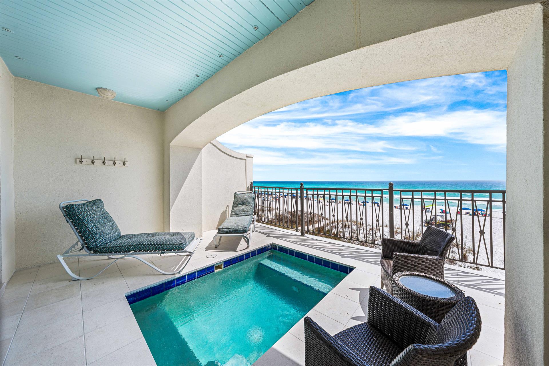 Private Splash Pool on the Beach