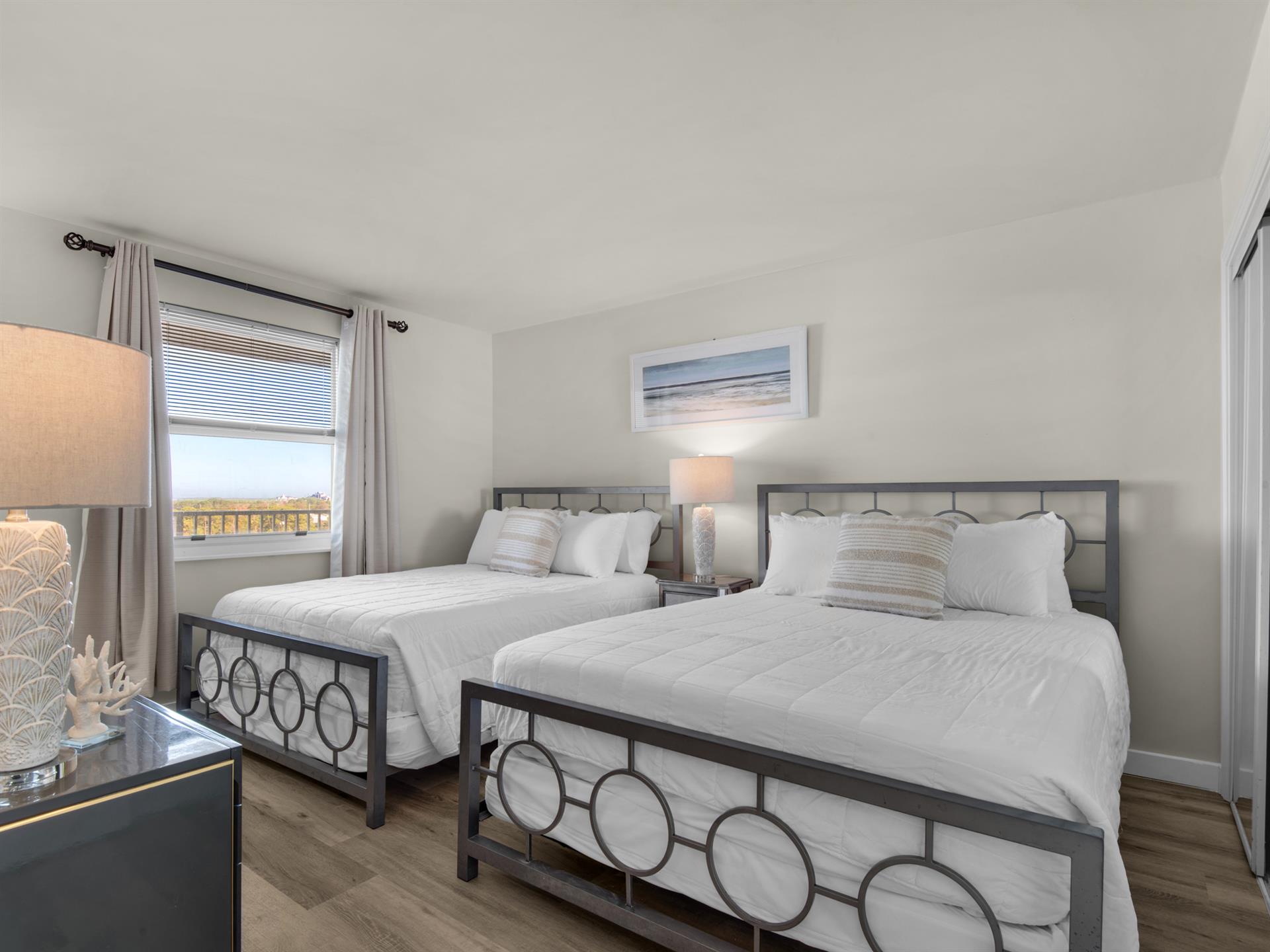 Bedroom 2 with 2 Queen Beds