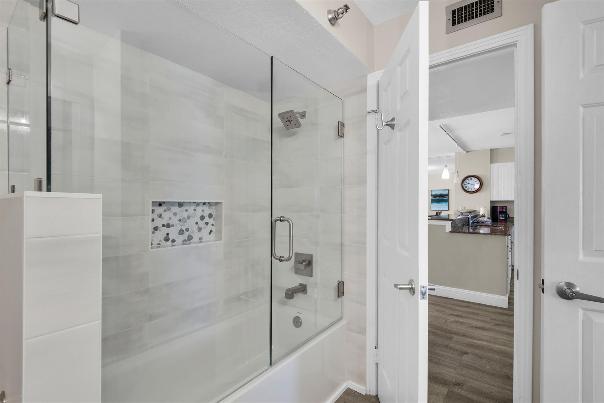 Bathroom 2 with Tub Shower Combo