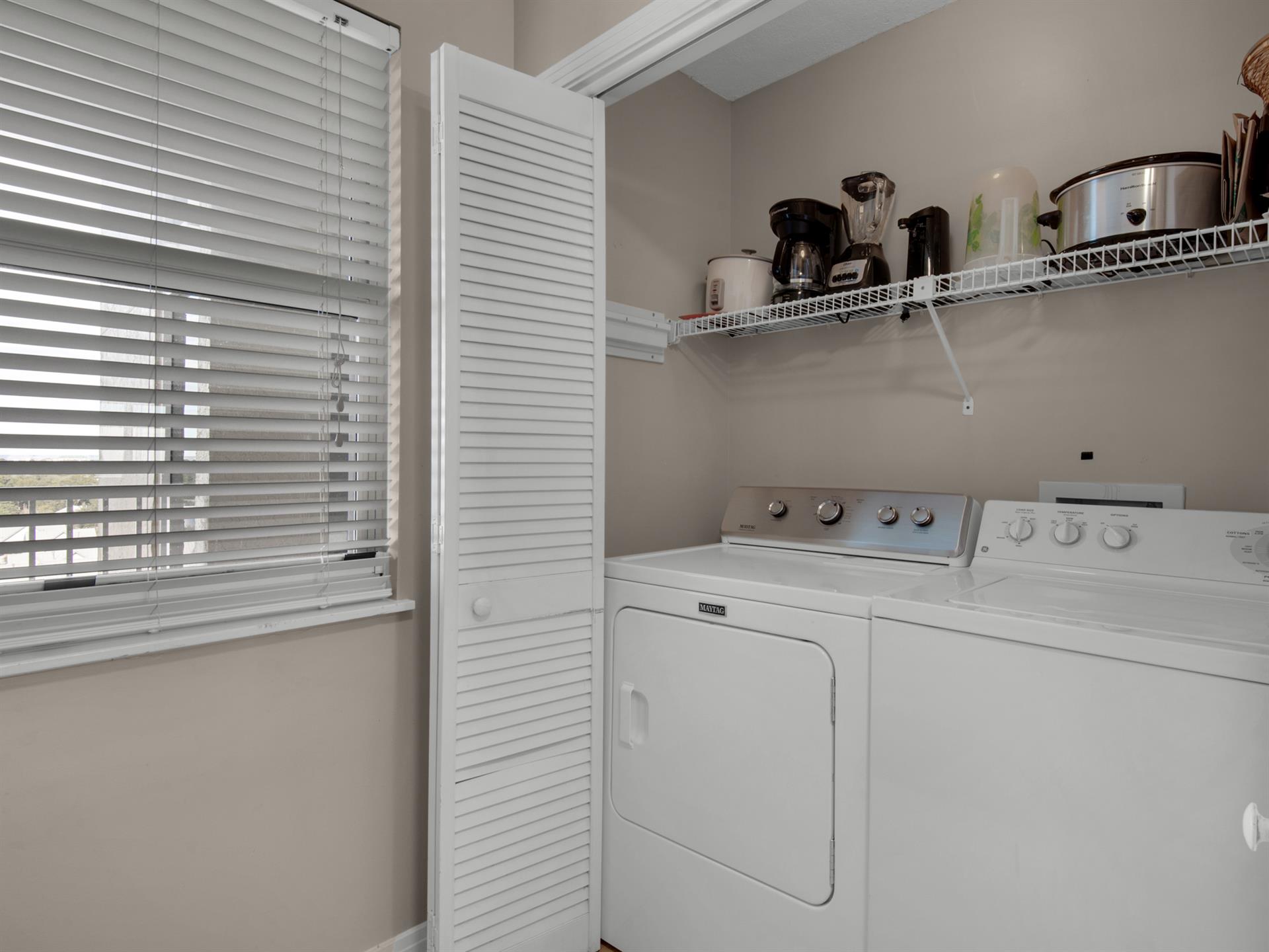 Full Size Washer and Dryer In Unit