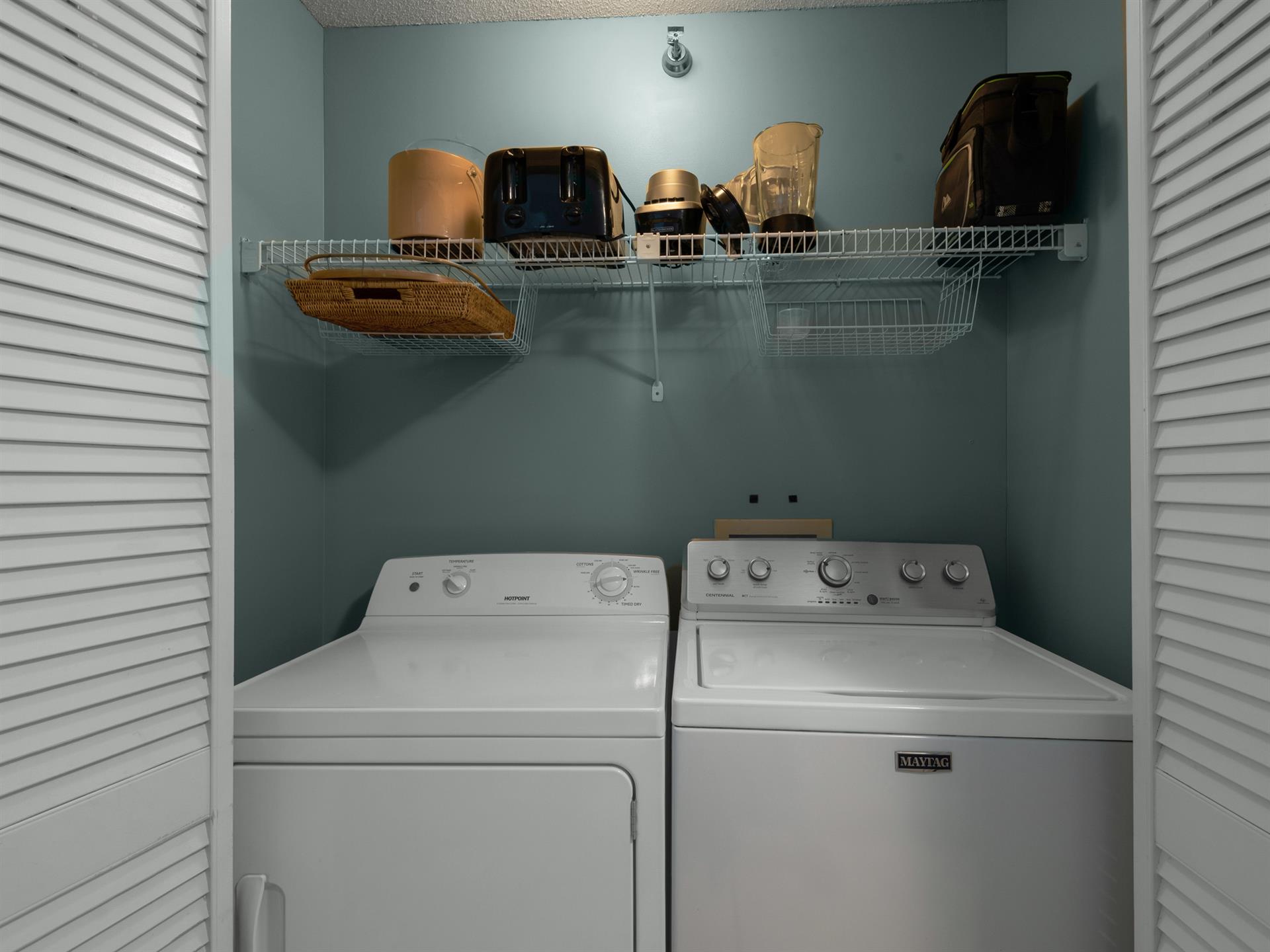 Full Size Washer and Dryer In Unit