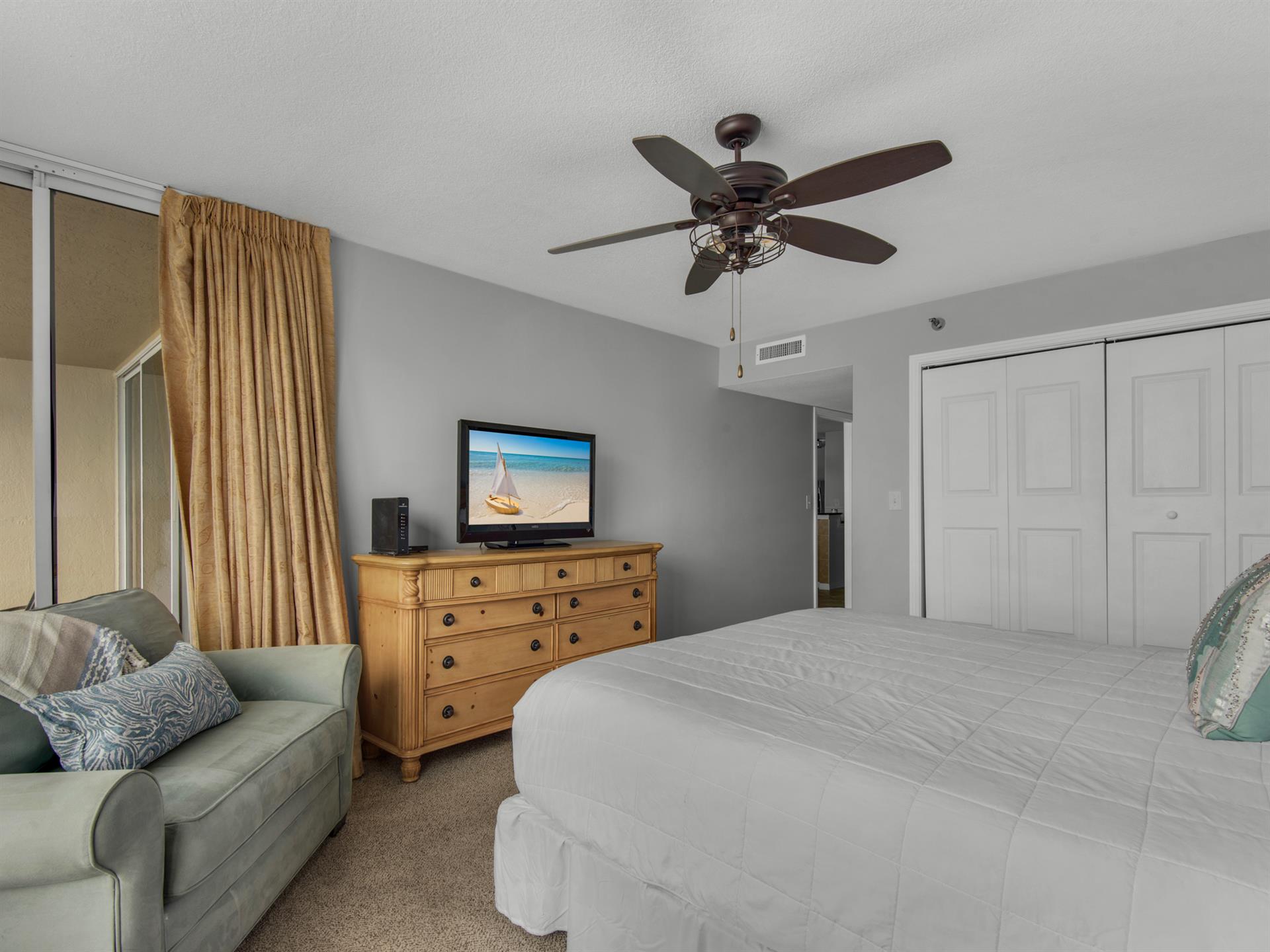 Bedroom 1 with Flatscreen TV