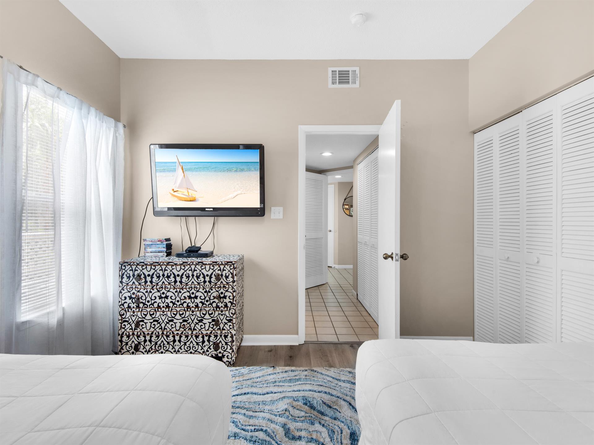 Bedroom 2 with Flat Screen TV