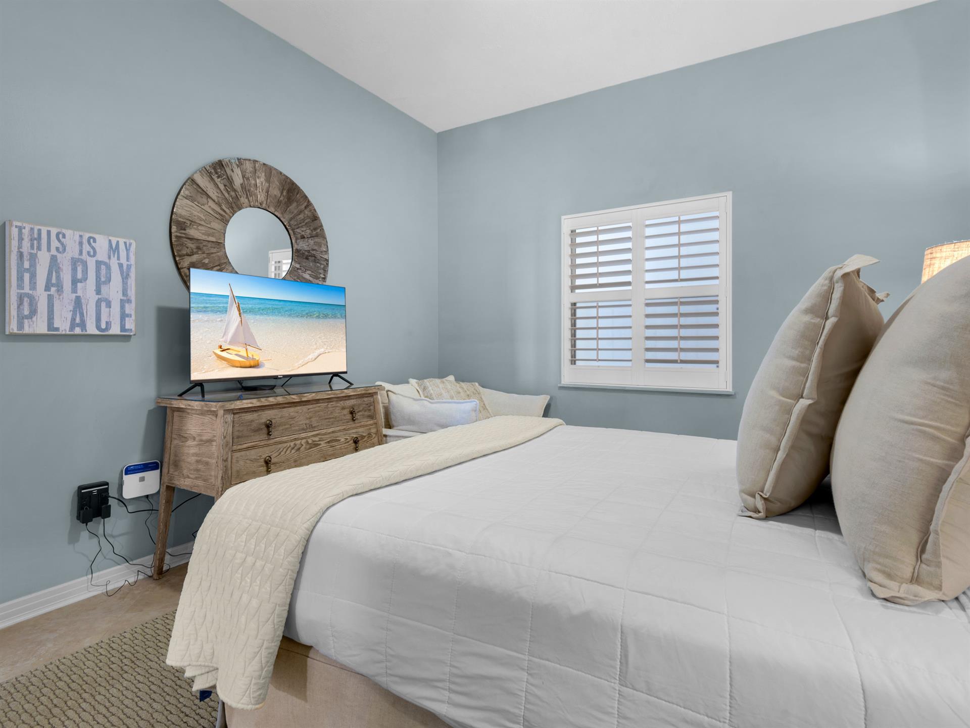 Bedroom 2 with Queen Bed and Twin Chair Sleeper