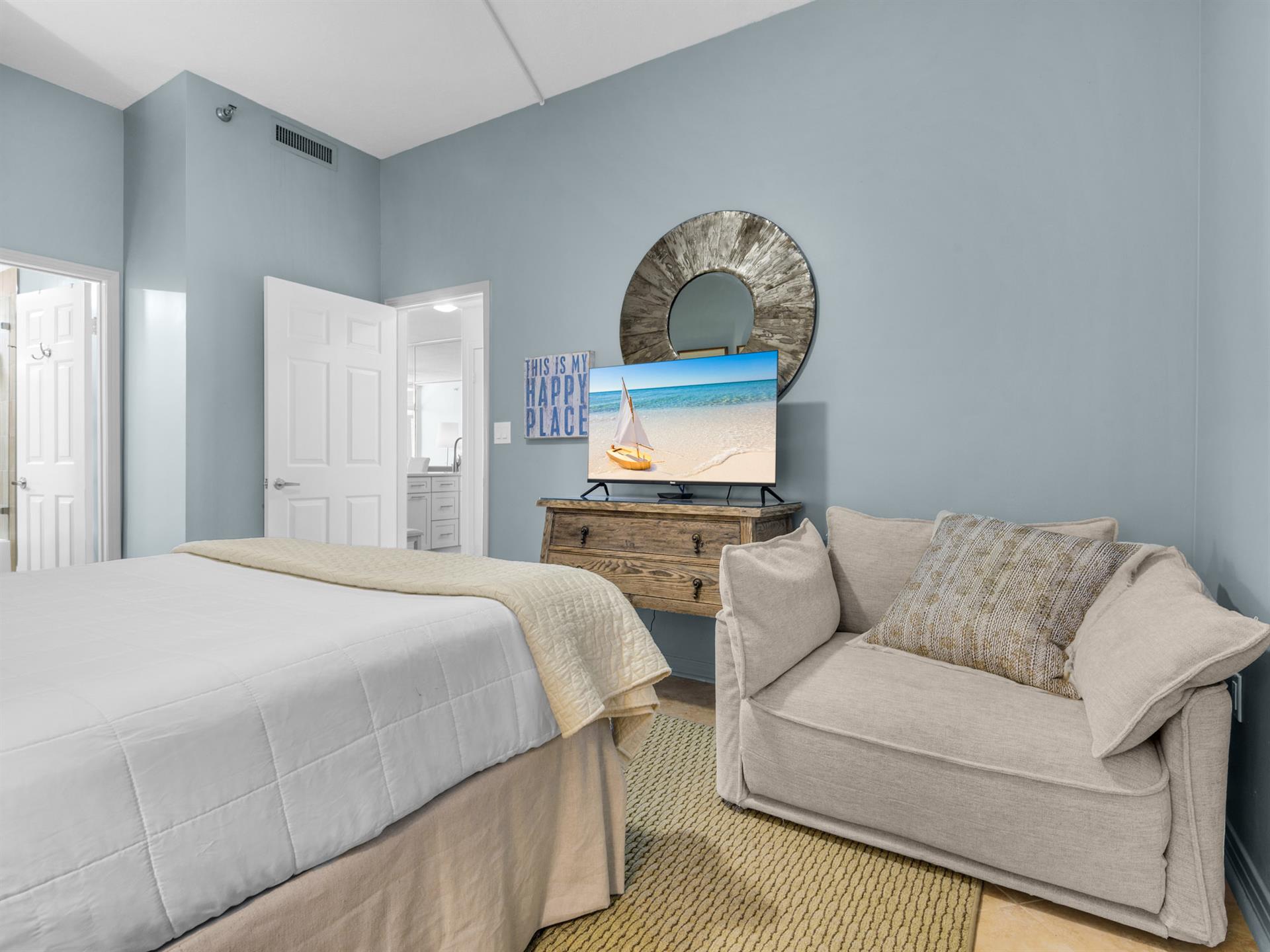 Bedroom 2 with Flat Screen TV