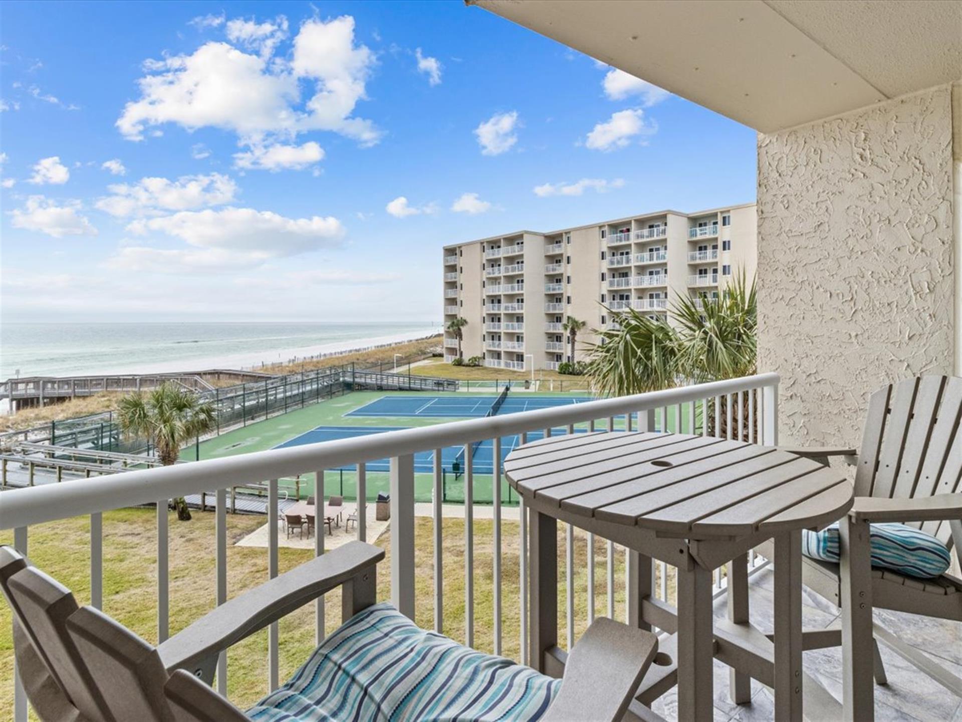 HSRC 321 Private Balcony