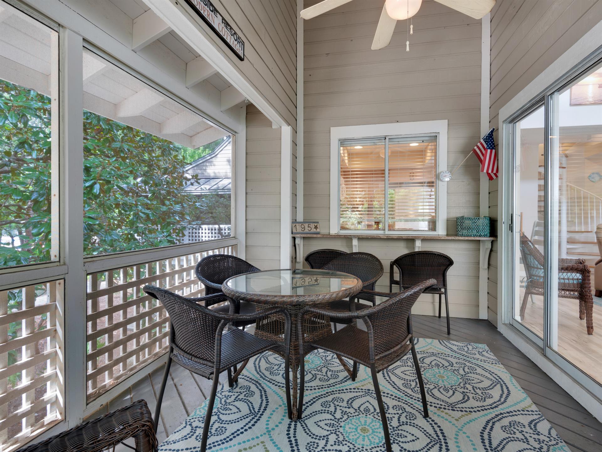 Private Screened Porch