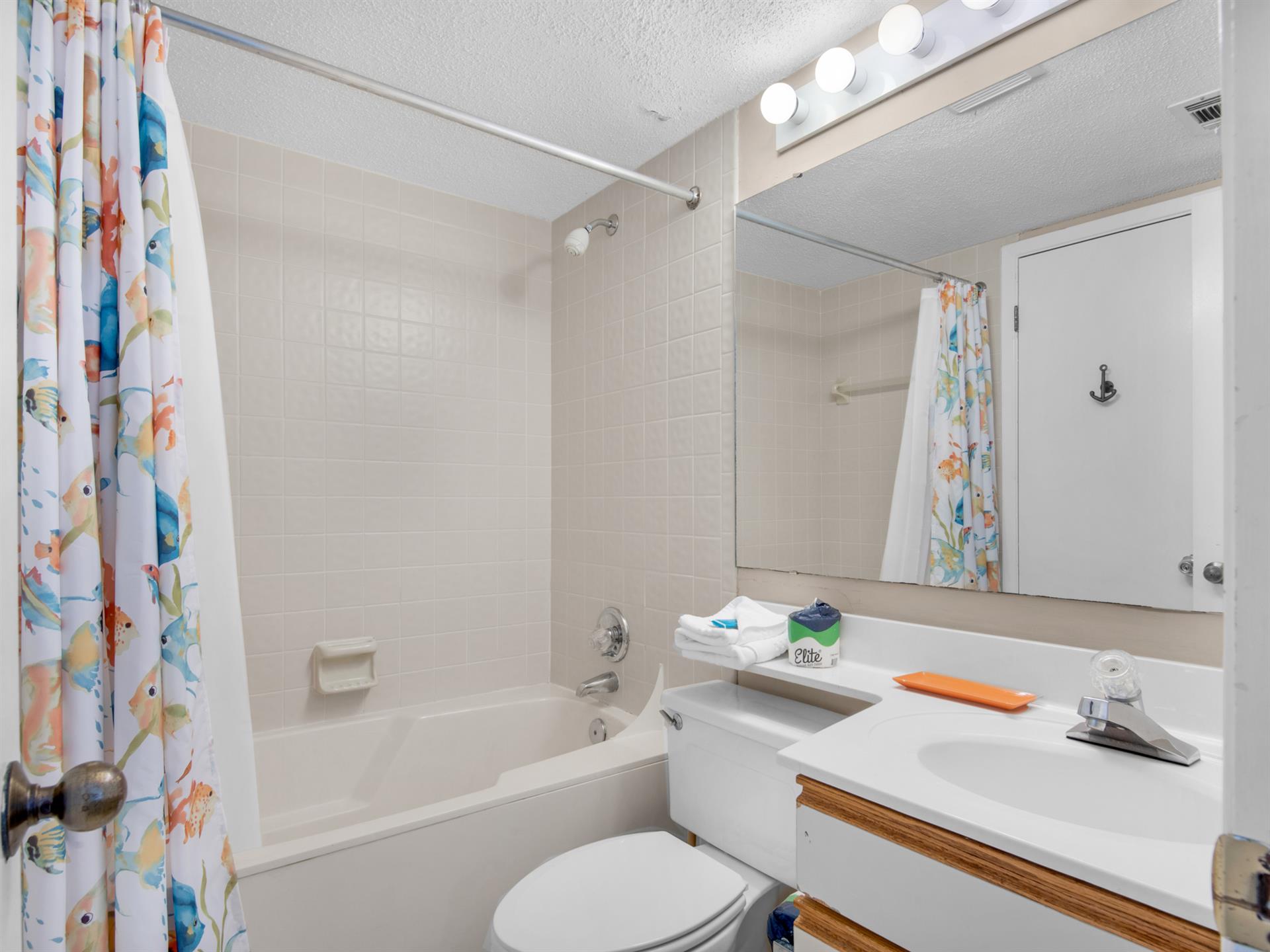 Bathroom 3 with Tub Shower Combo