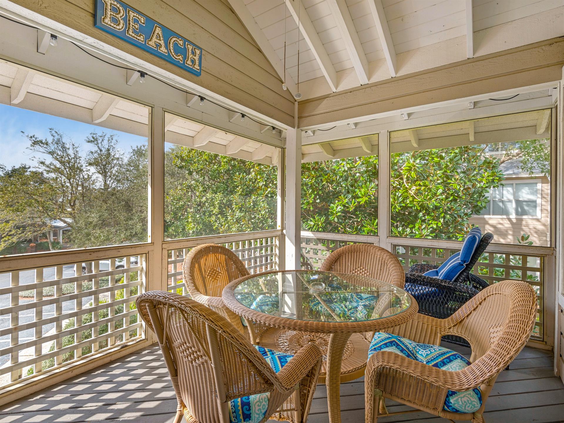 Private Screened Porch