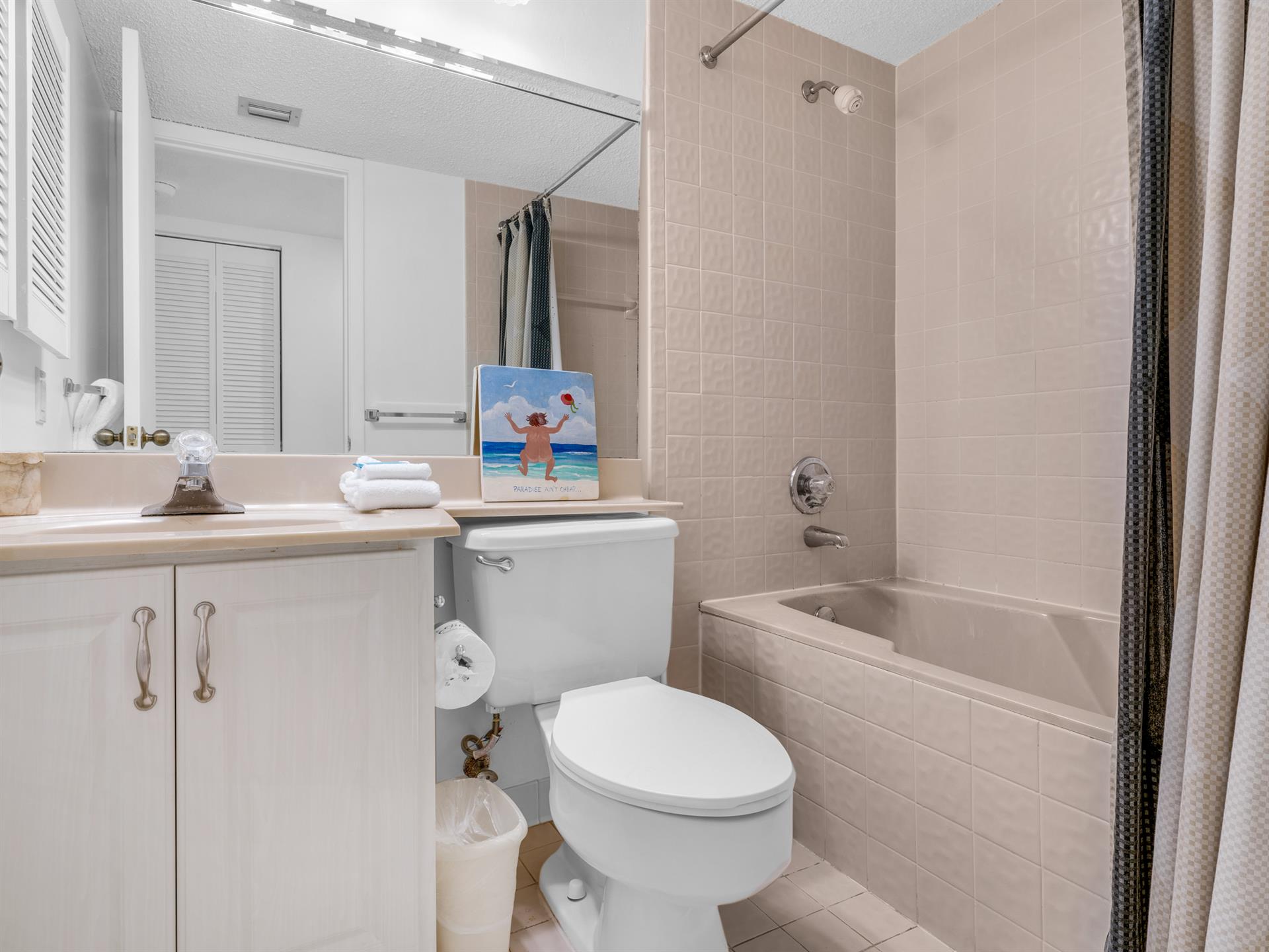 Bathroom 2 With Tub Shower Combo