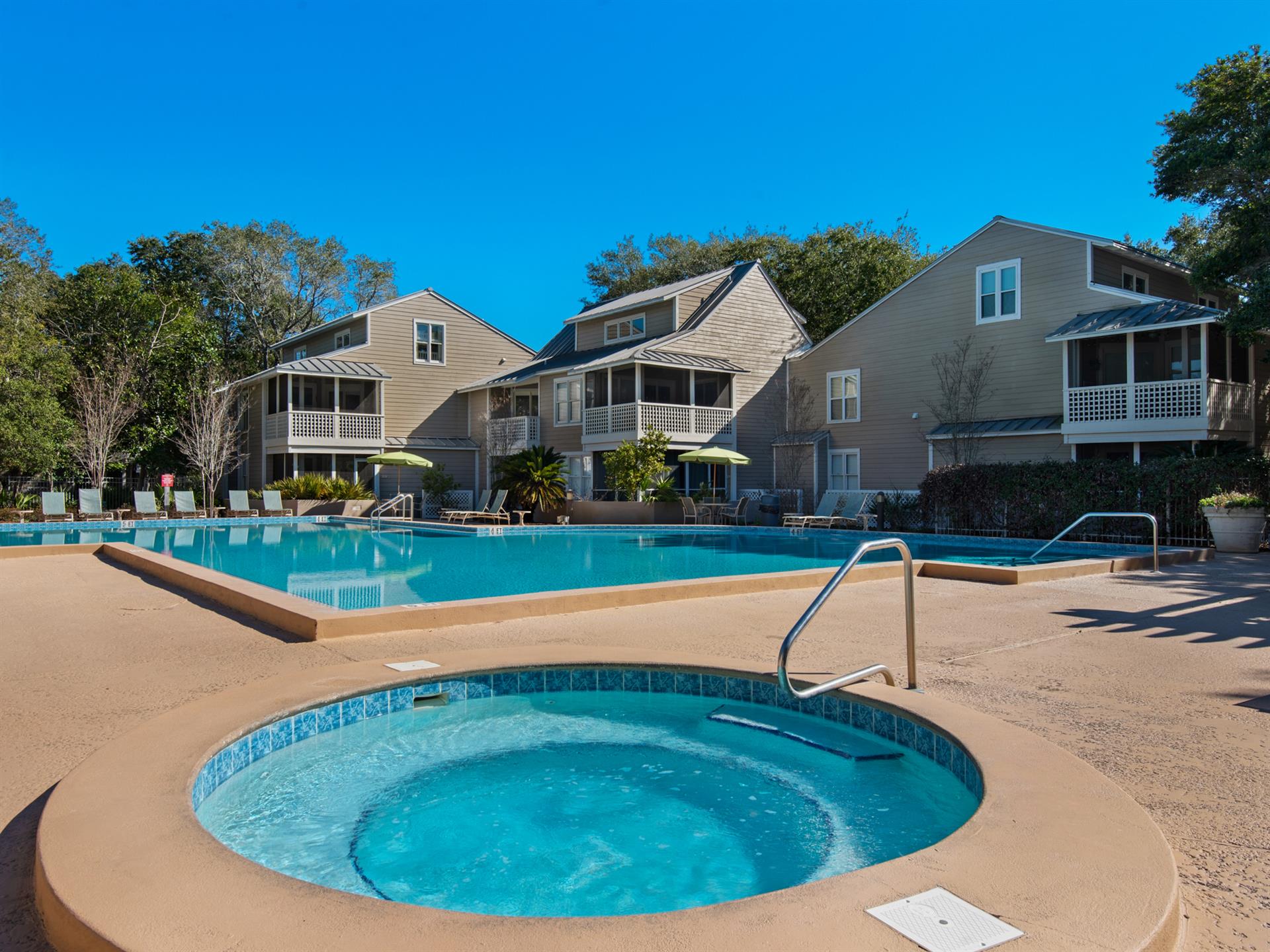Cottage Pool and Hot Tub