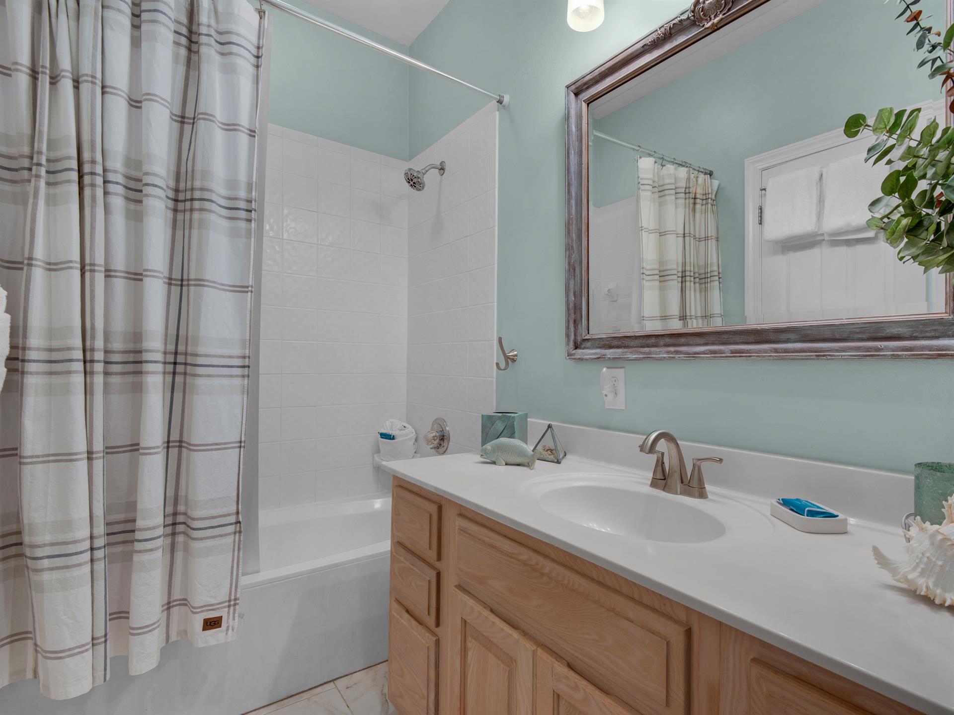 Bathroom 2 With Tub Shower Combo