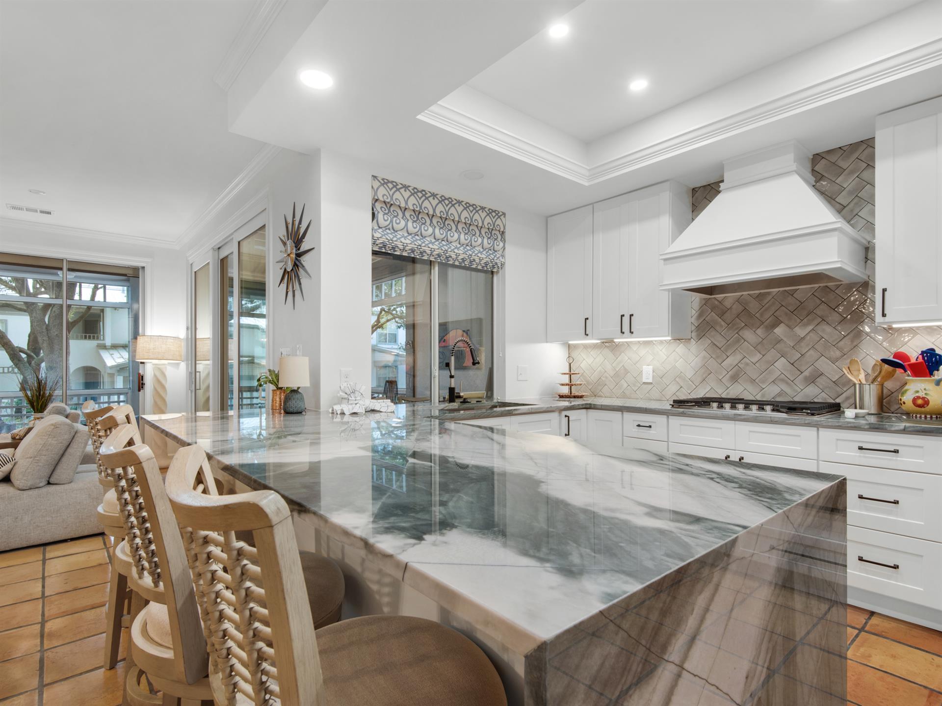 Breakfast Bar With Extra Seating