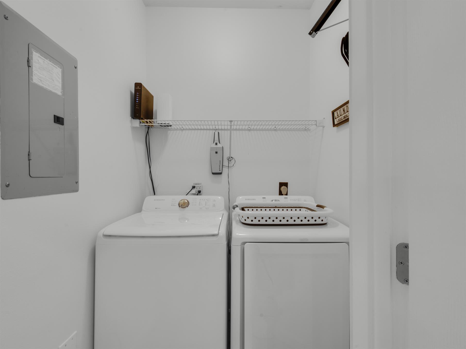 Full Size Washer and Dryer In Unit