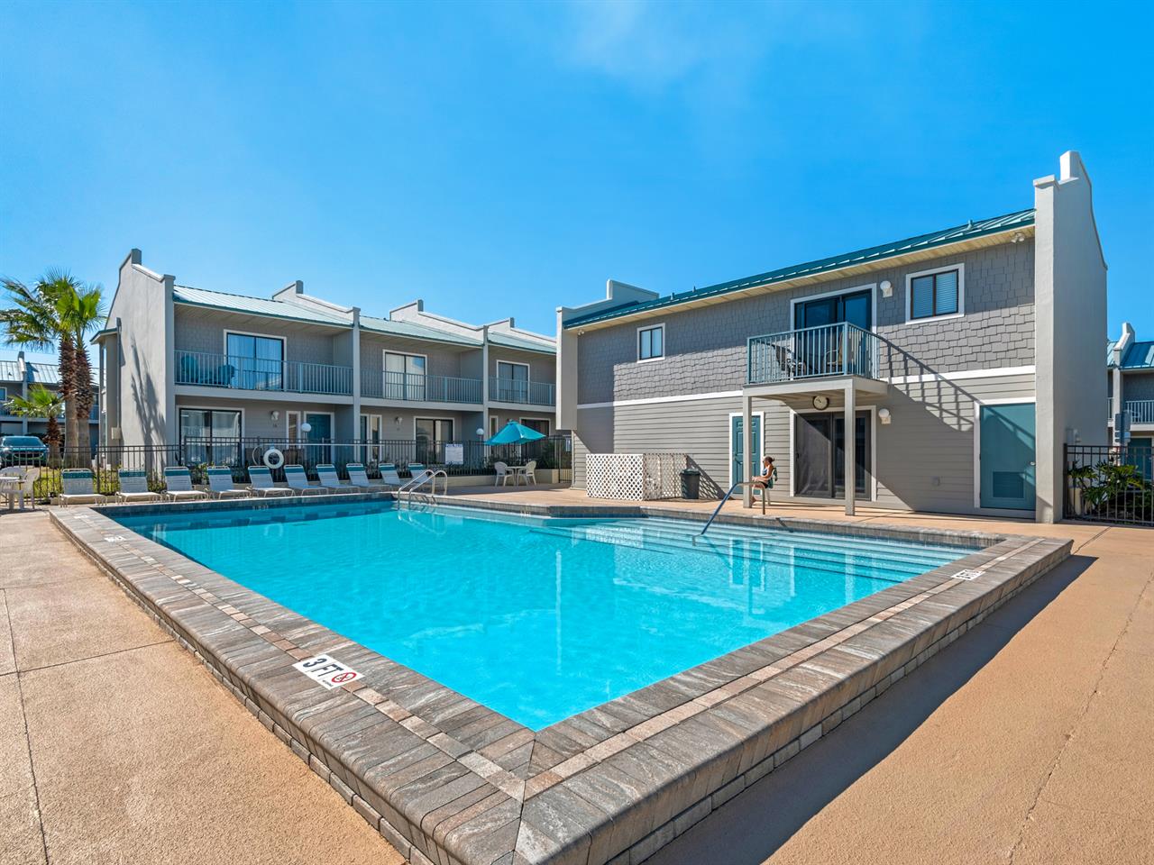 Large Community Pool