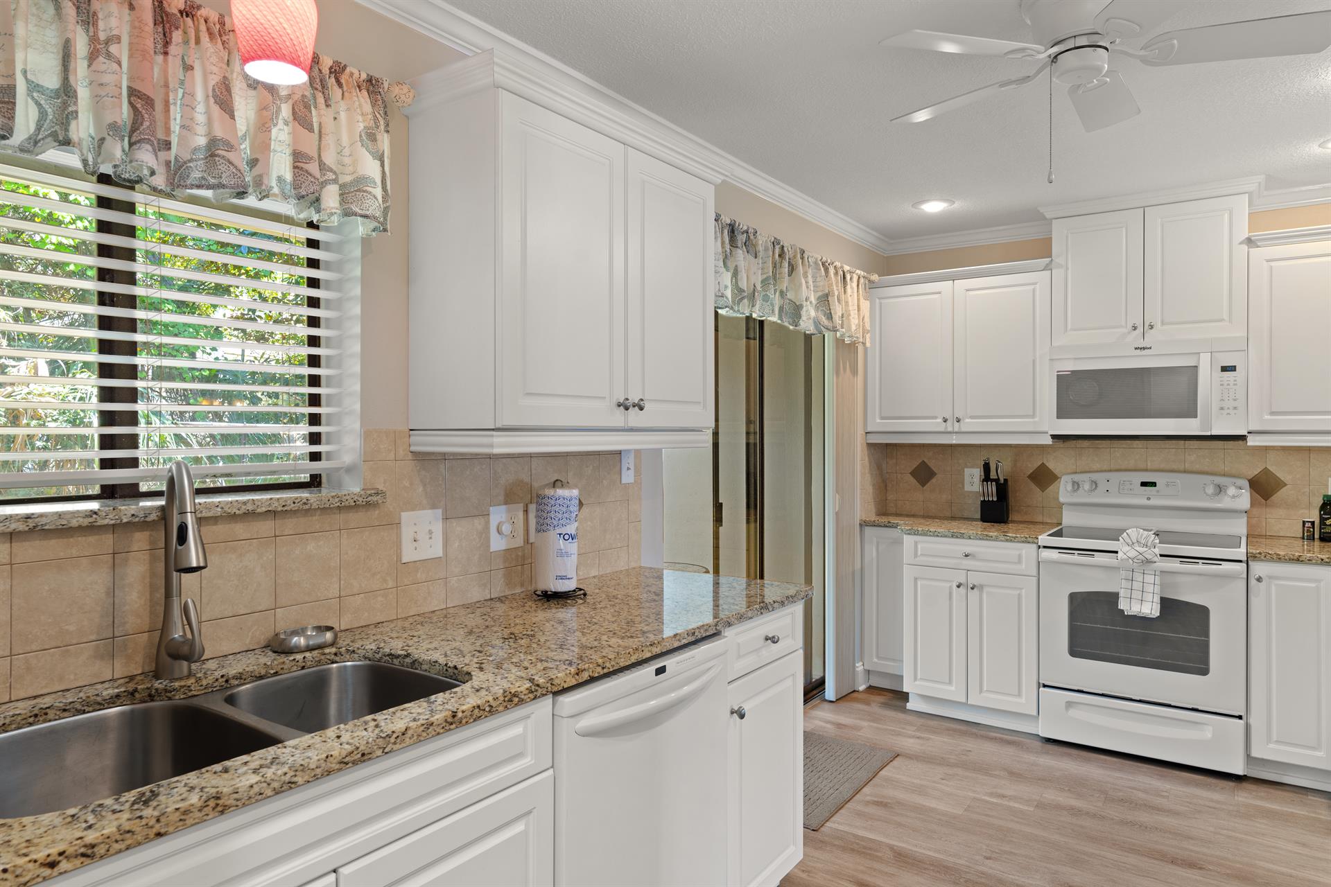 Kitchen opens to Patio 2