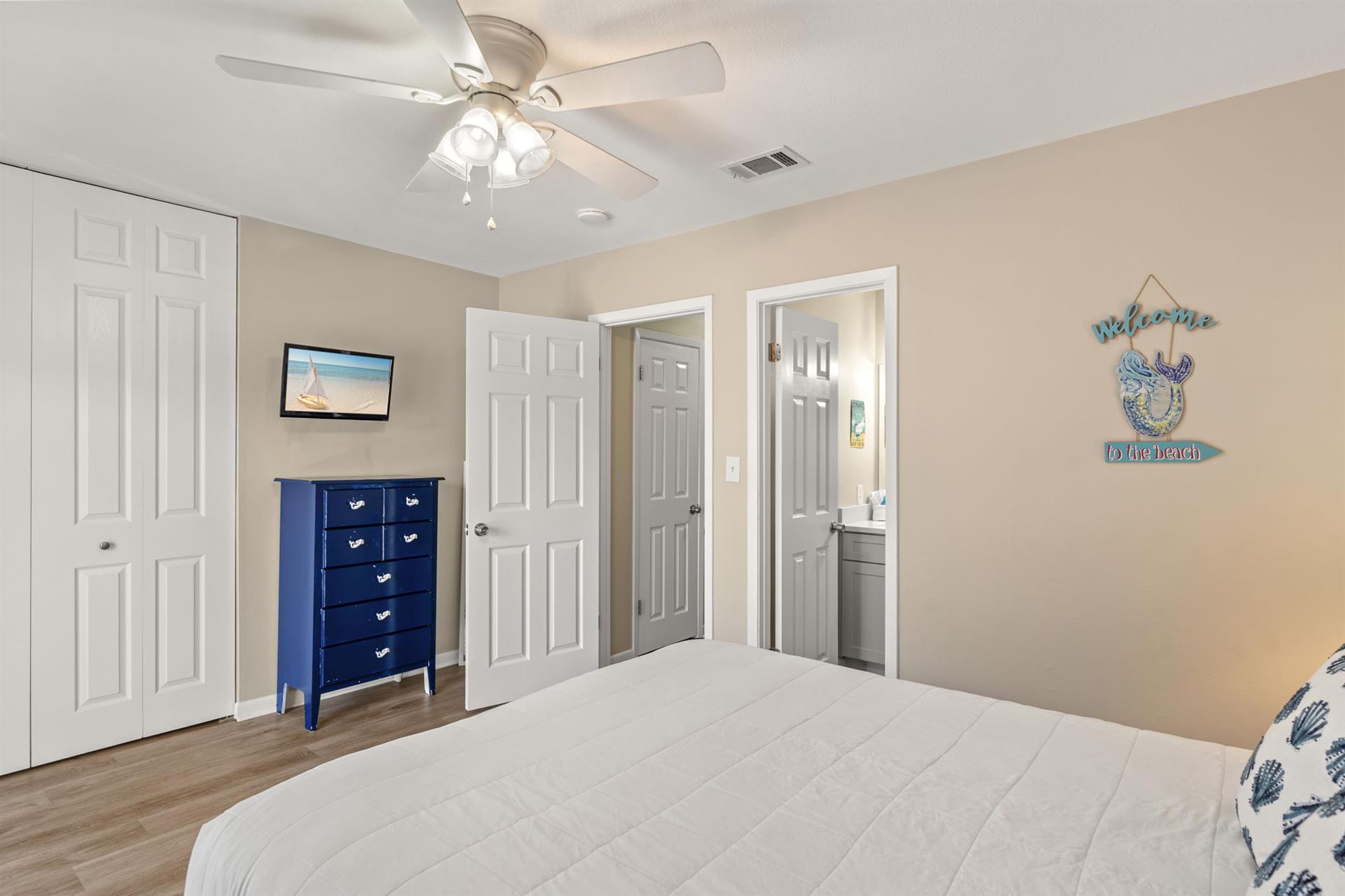 Bedroom 2 with En Suite bathroom
