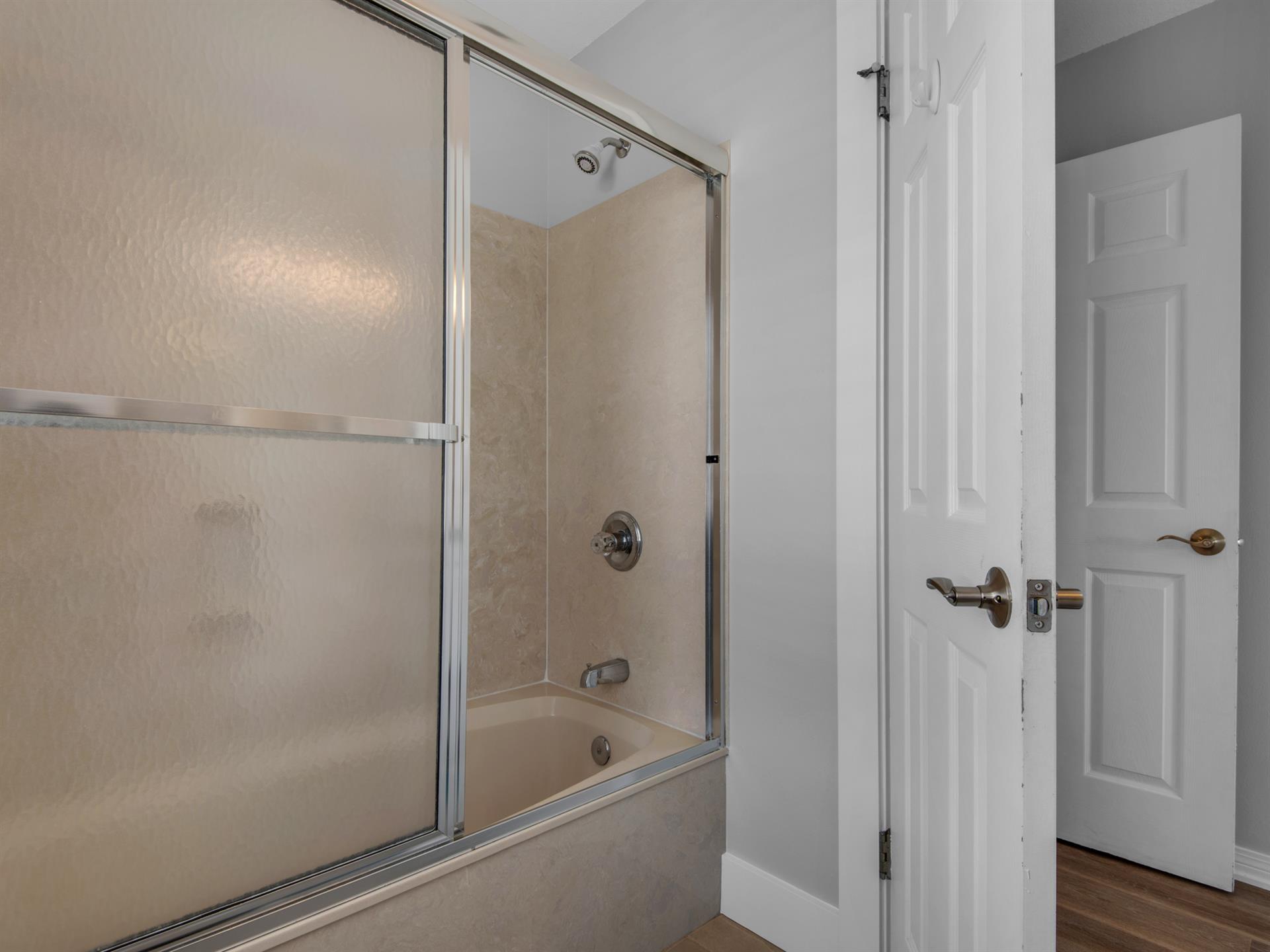 2nd floor bathroom 2 with tub shower combo