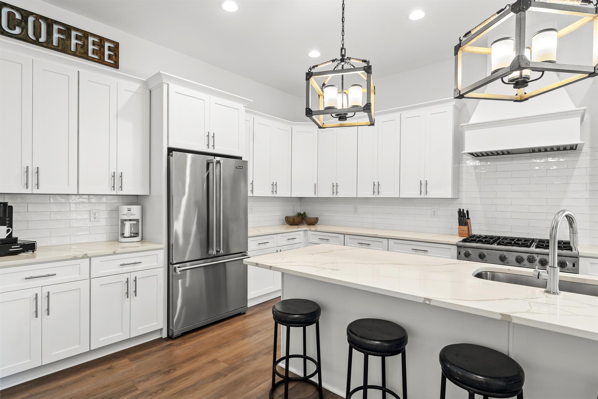 2nd floor Kitchen with modern appliances