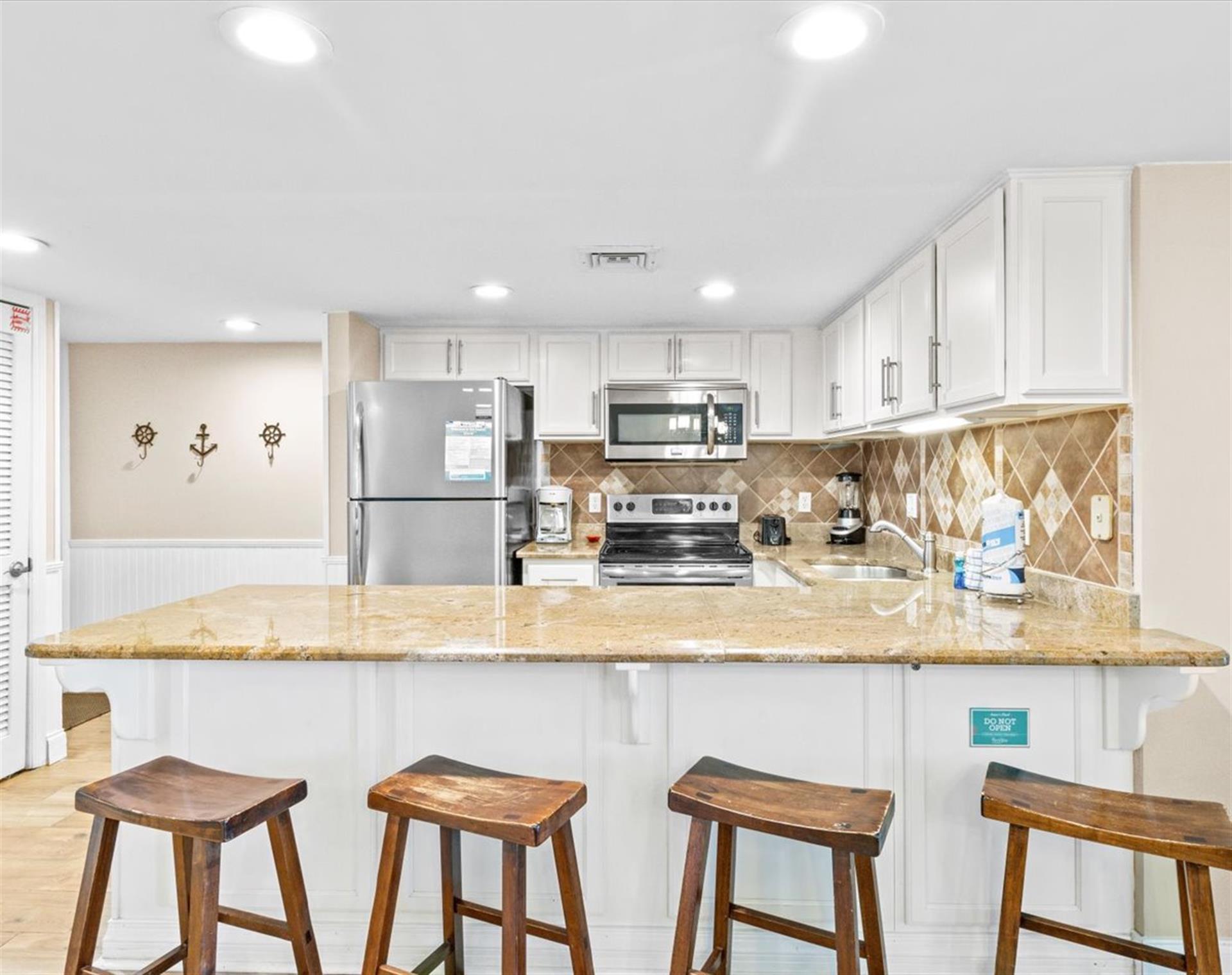 HSRC 610 Kitchen AreaBreakfast Bar